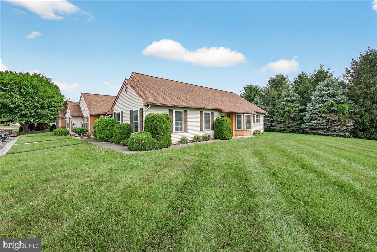 CRESTWOOD VILLAGE - Residential