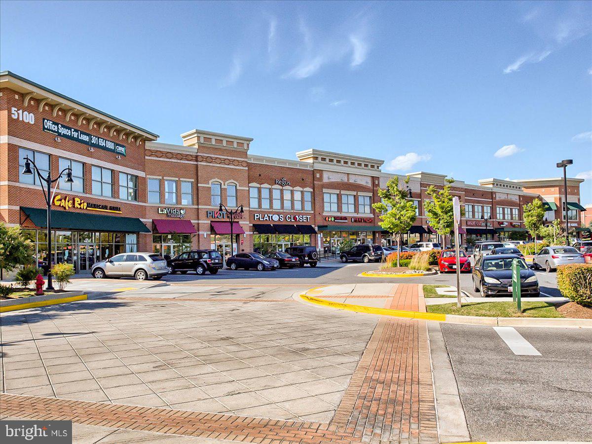 CRESTWOOD VILLAGE - Residential