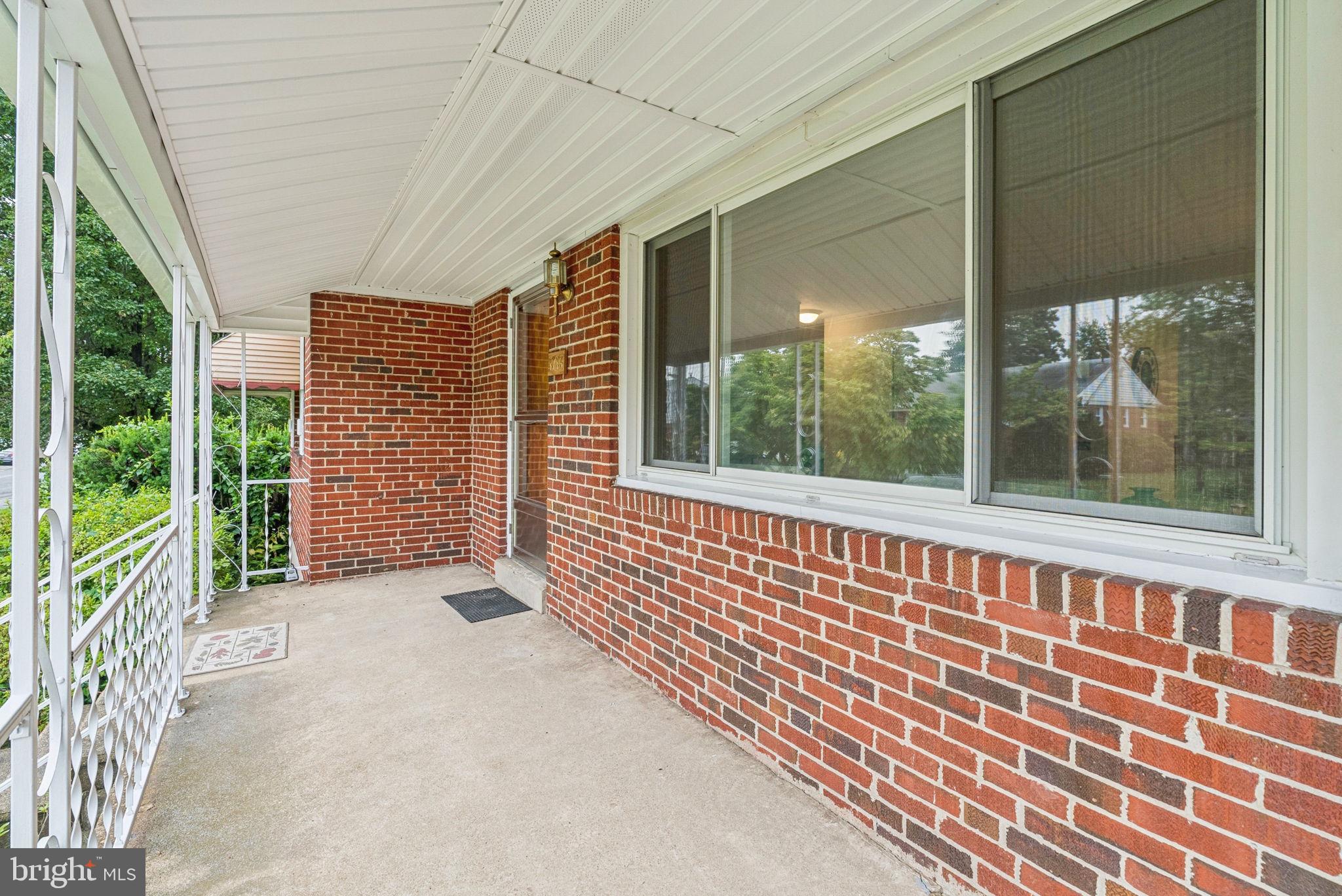 1713 RANCH LANE