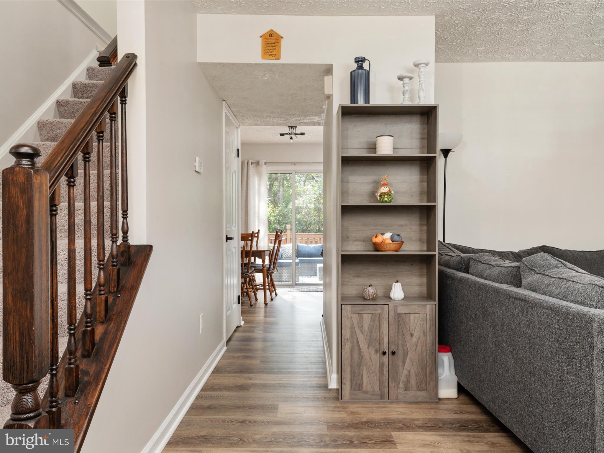 SEVEN OAKS - Residential