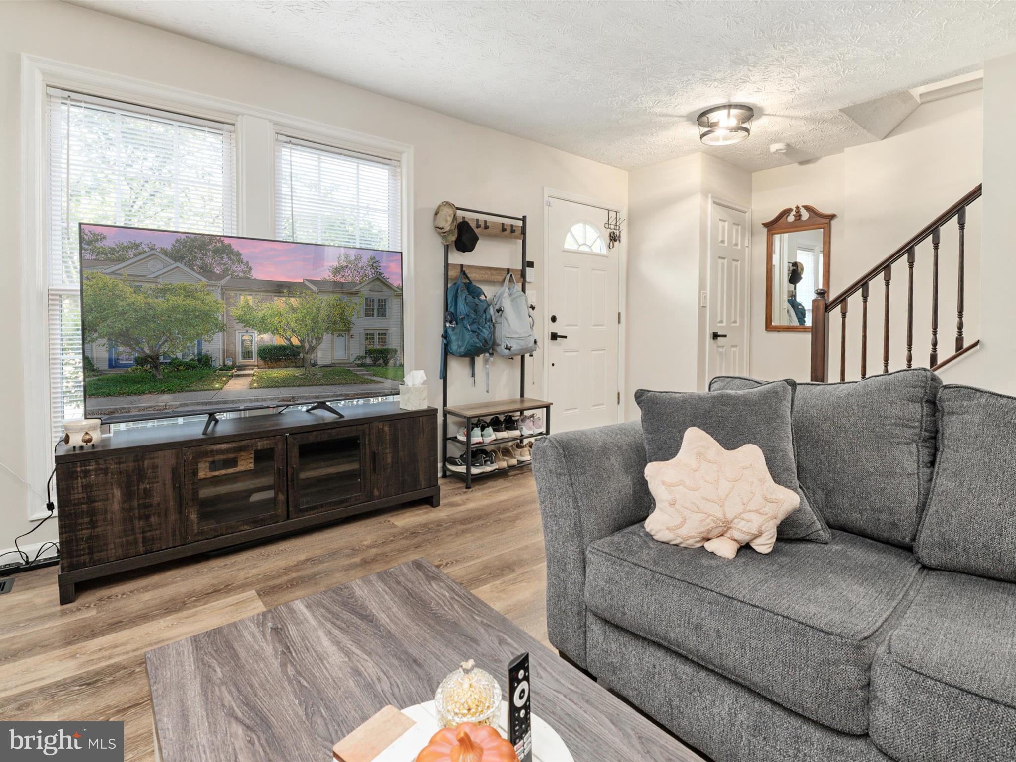 SEVEN OAKS - Residential