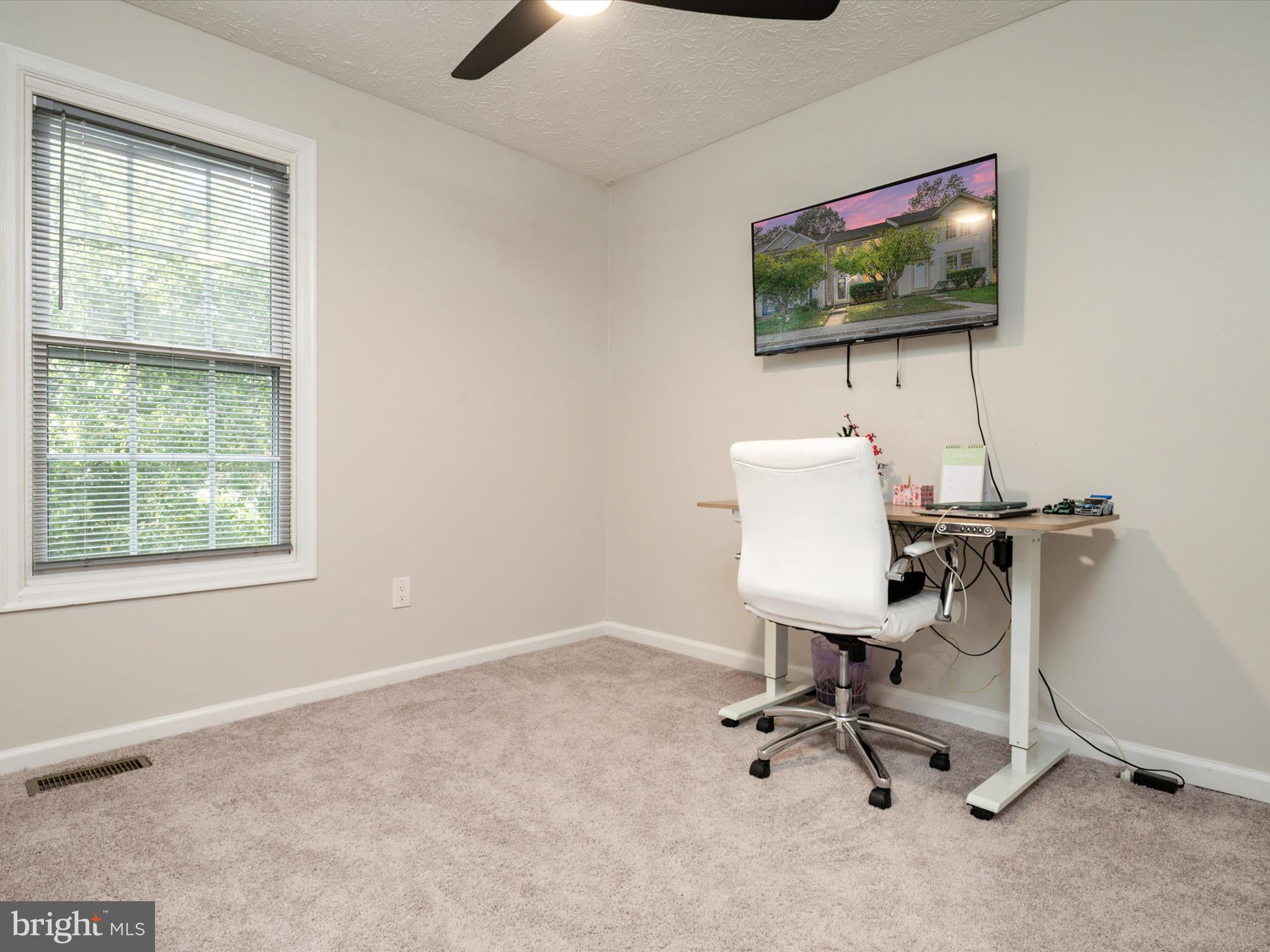 SEVEN OAKS - Residential