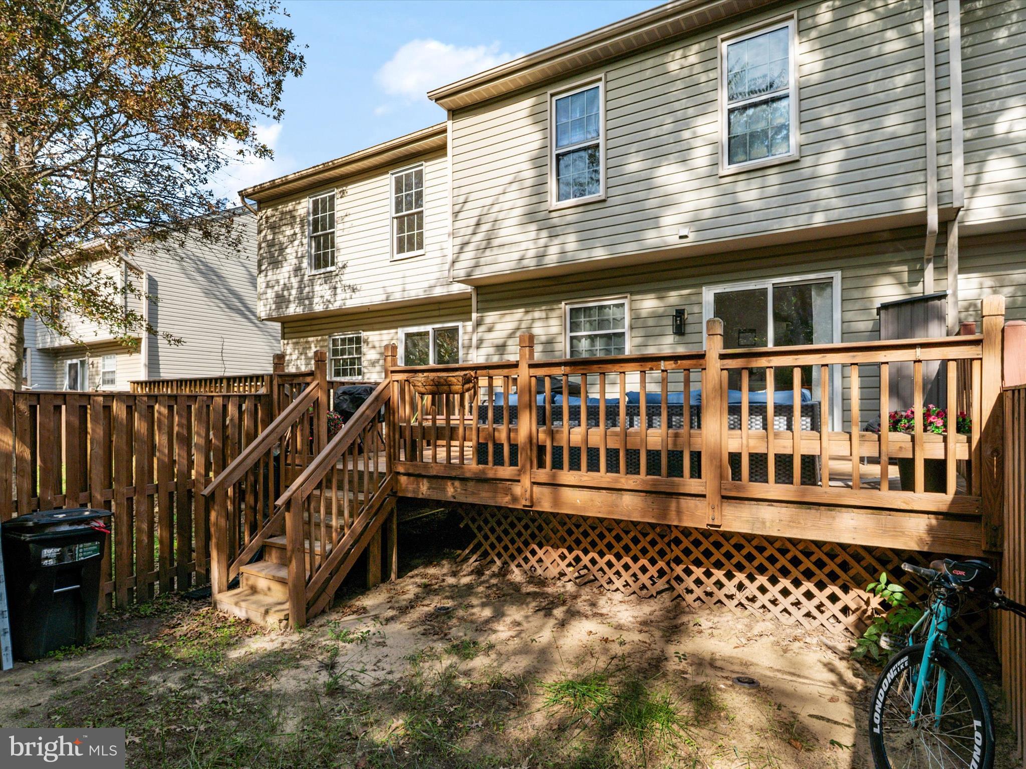 SEVEN OAKS - Residential