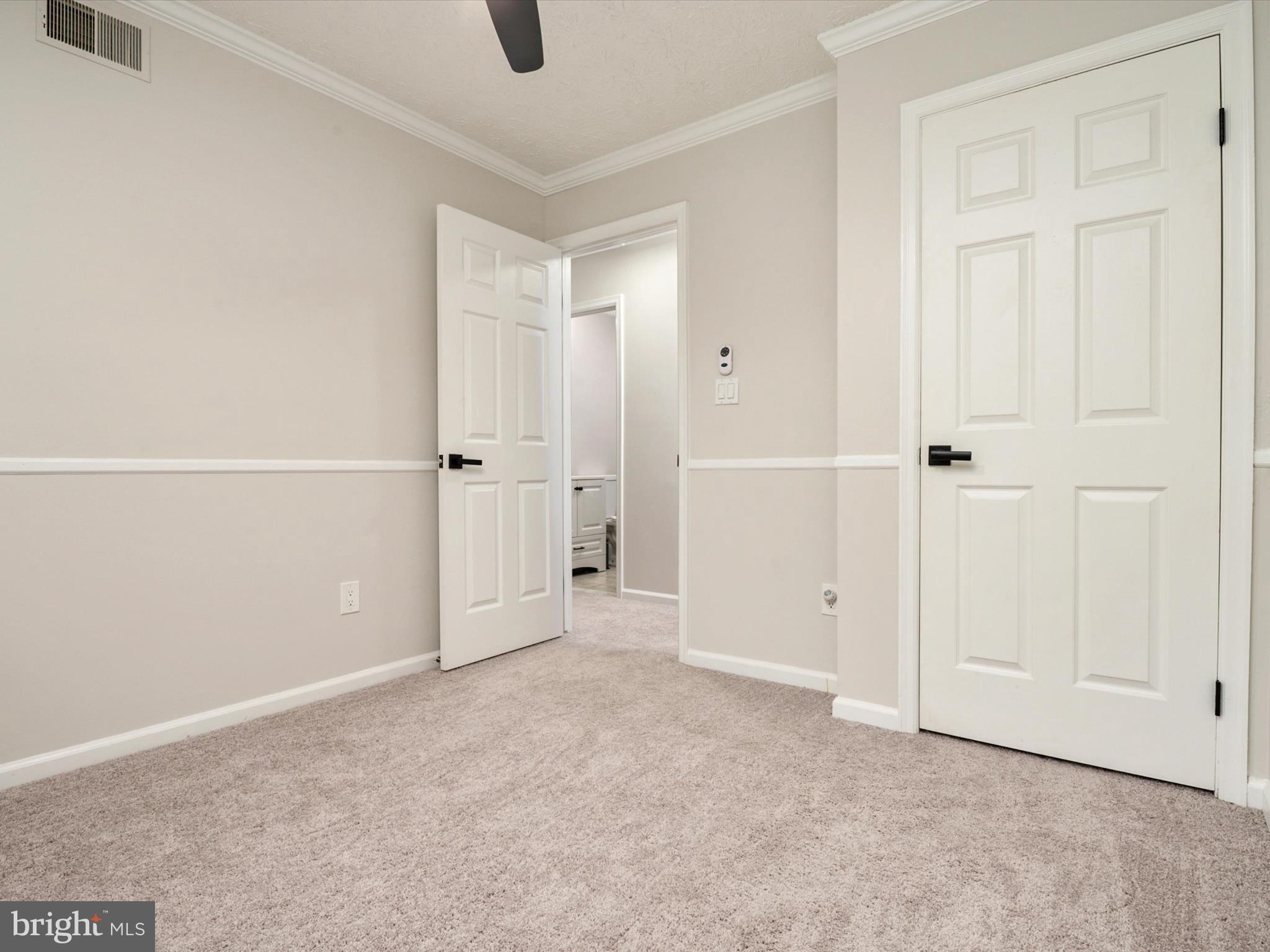 SEVEN OAKS - Residential