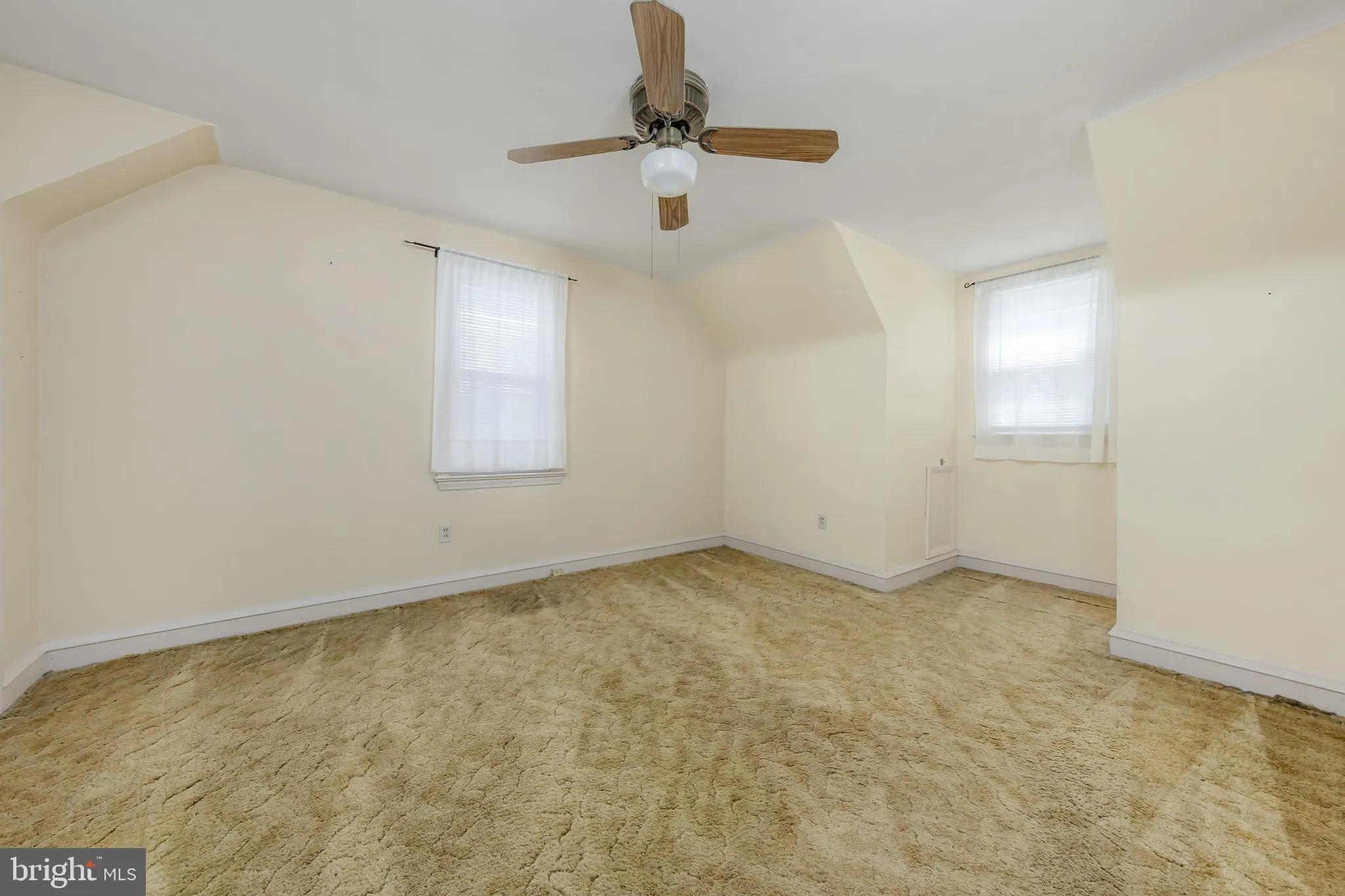 Woodstown, New Jersey 08098, United States, 3 Bedrooms Bedrooms, ,2 BathroomsBathrooms,Residential,Active,121325