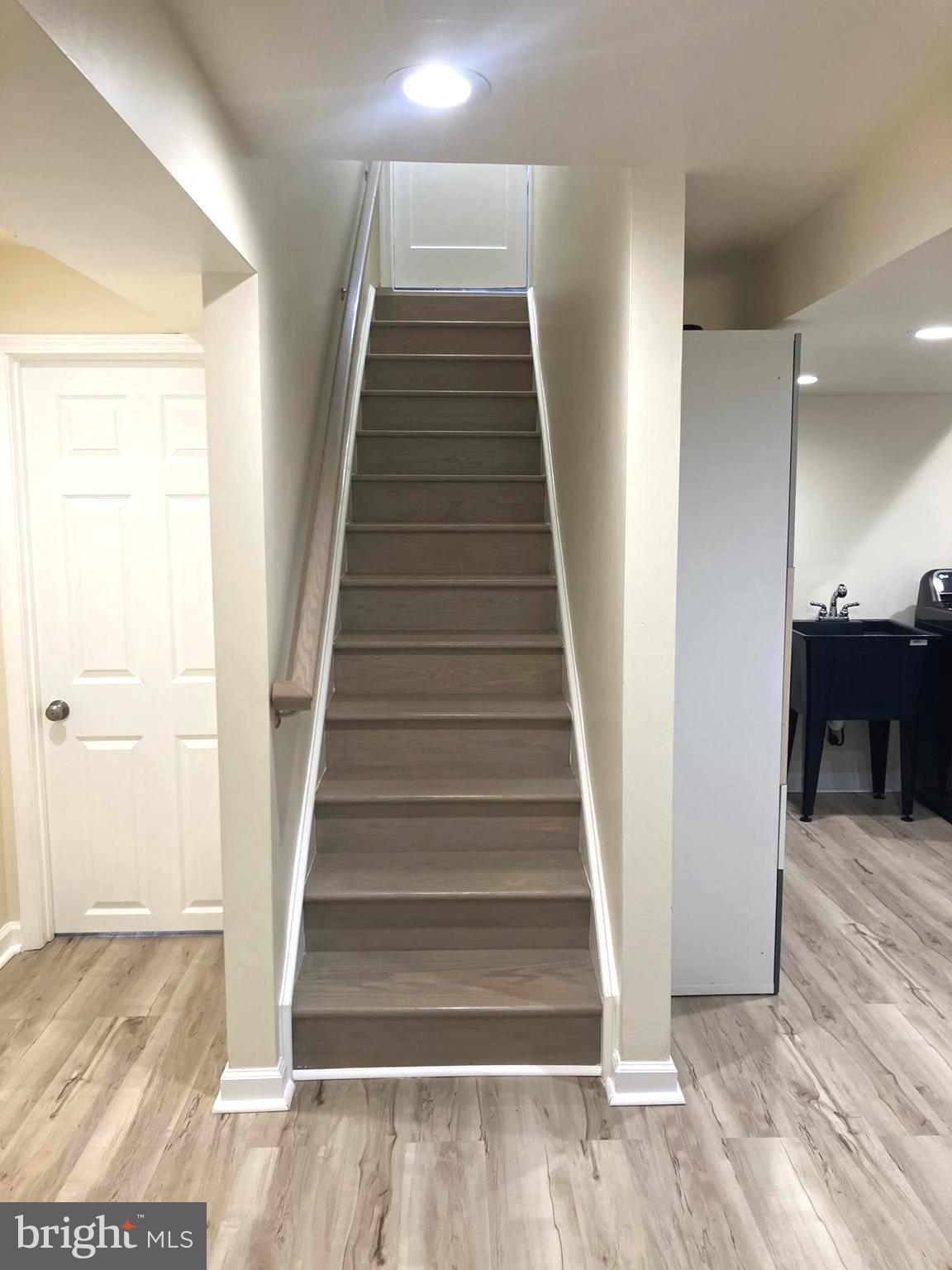 ARLINGTON HEIGHTS - Residential Lease