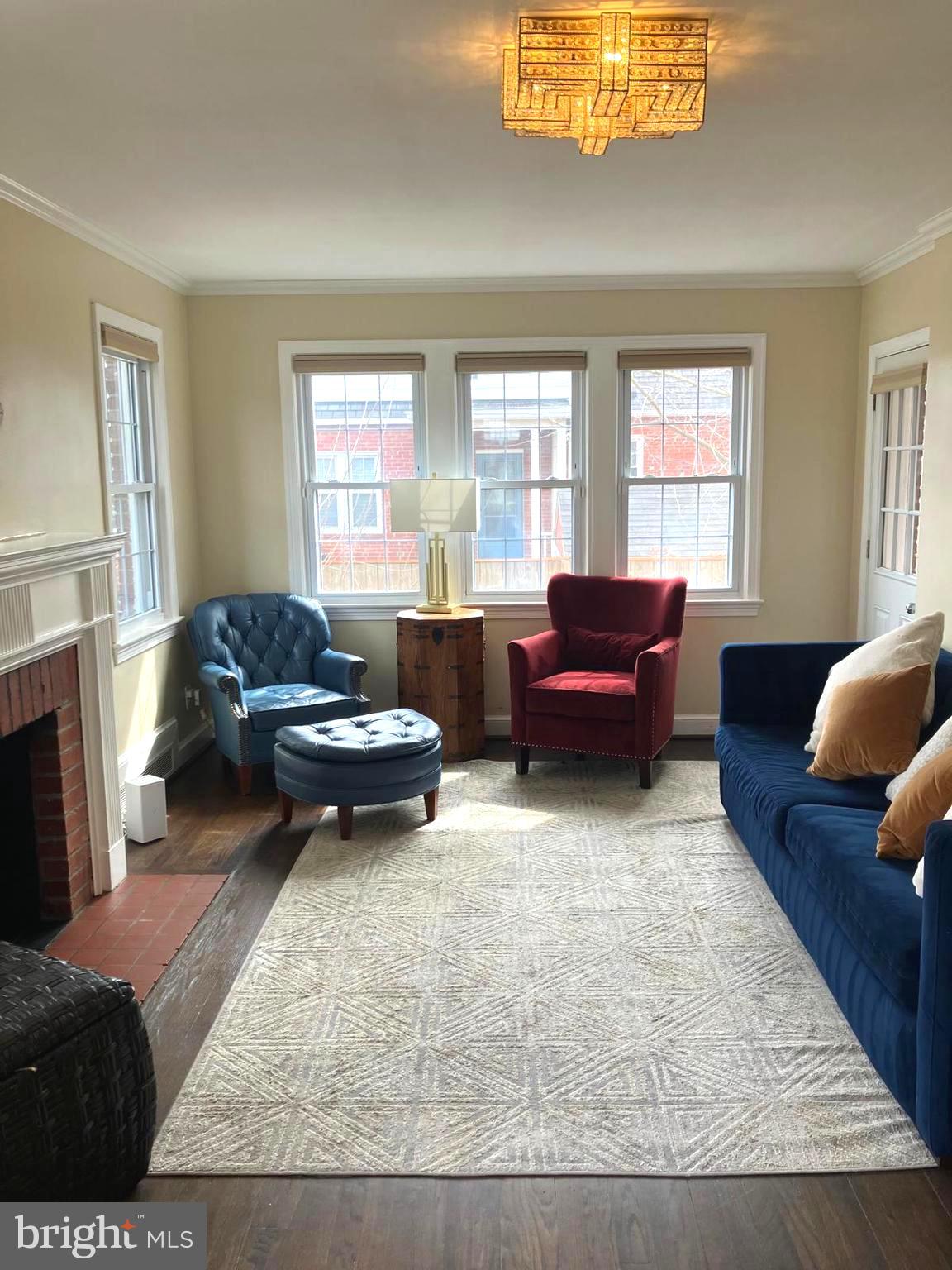 ARLINGTON HEIGHTS - Residential Lease