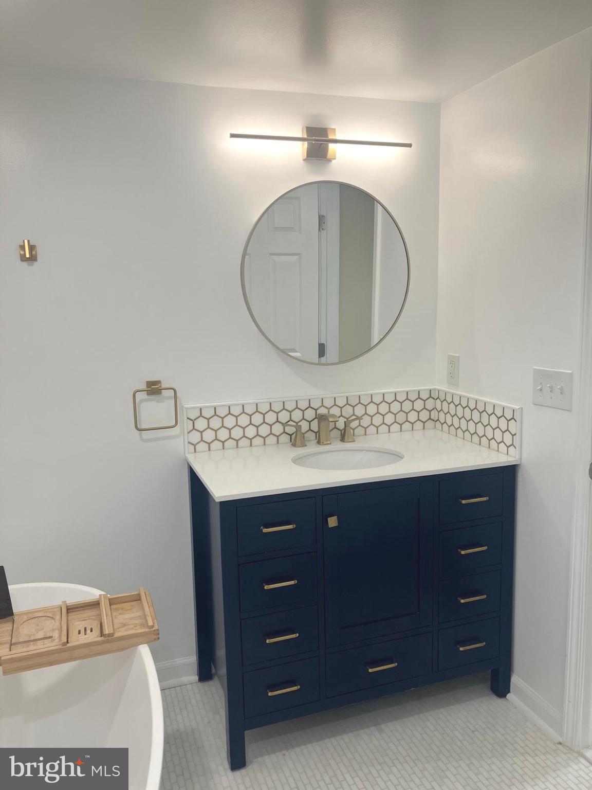 ARLINGTON HEIGHTS - Residential Lease