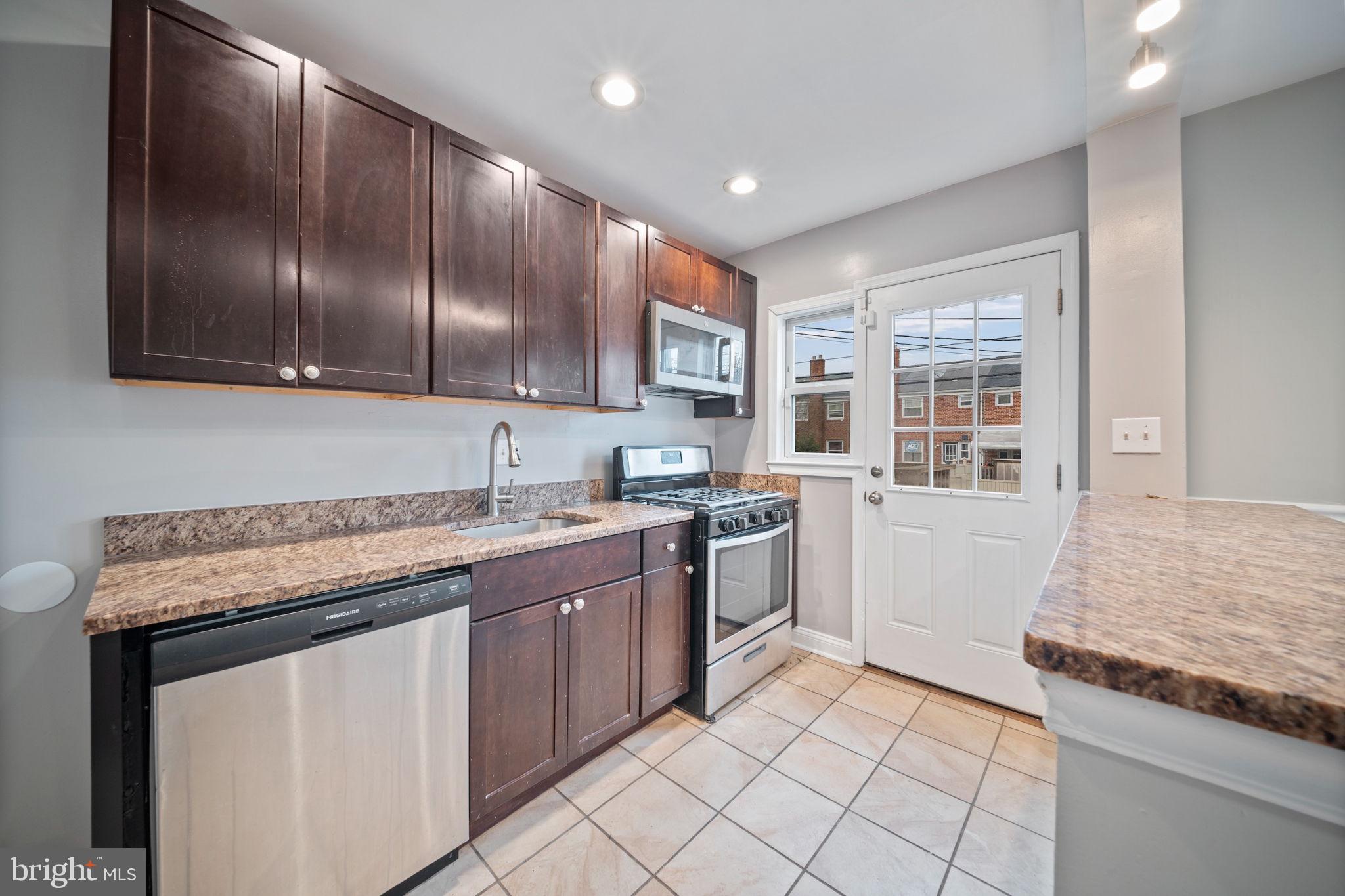 MIDDLESEX - Residential