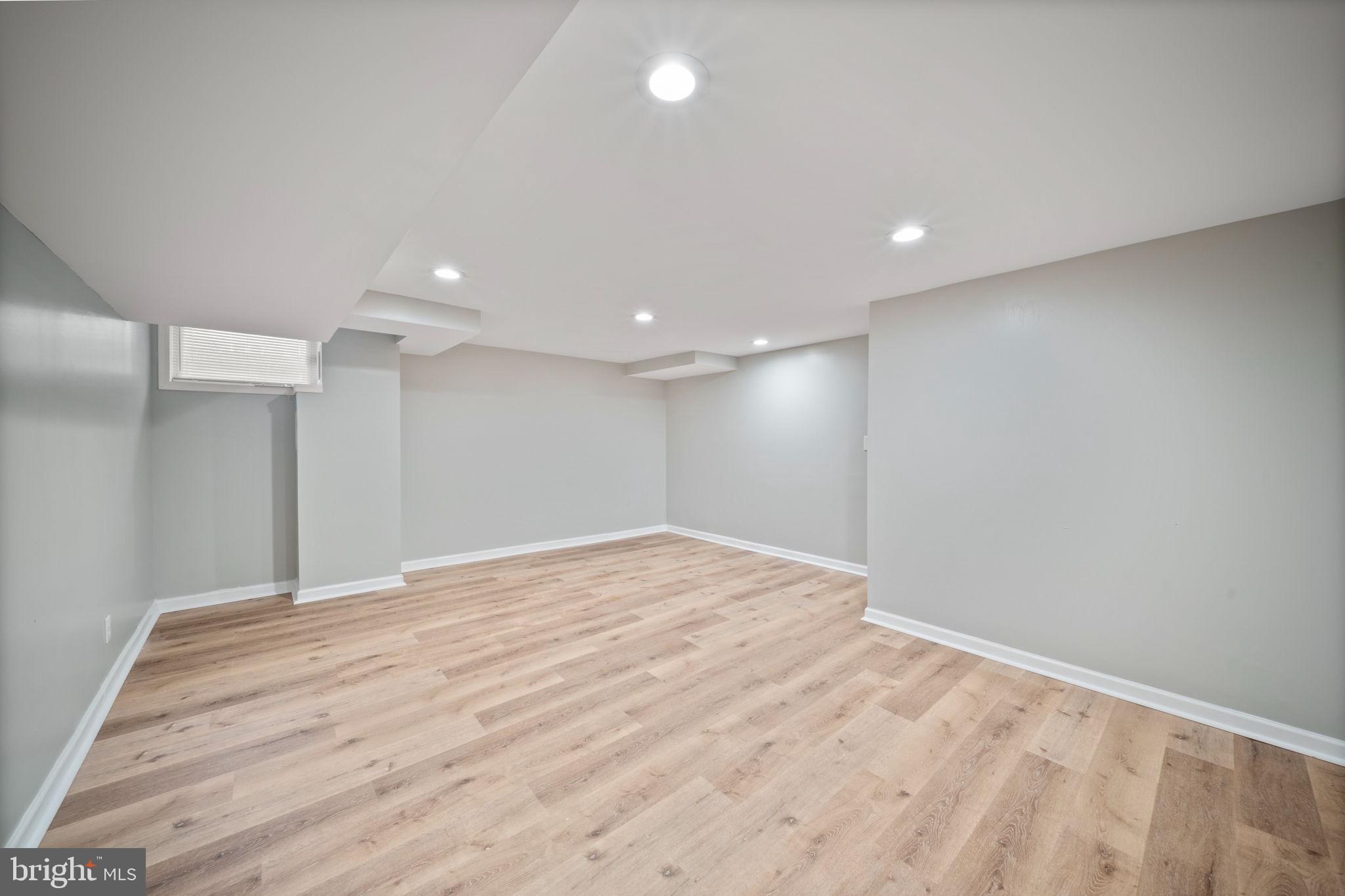 MIDDLESEX - Residential