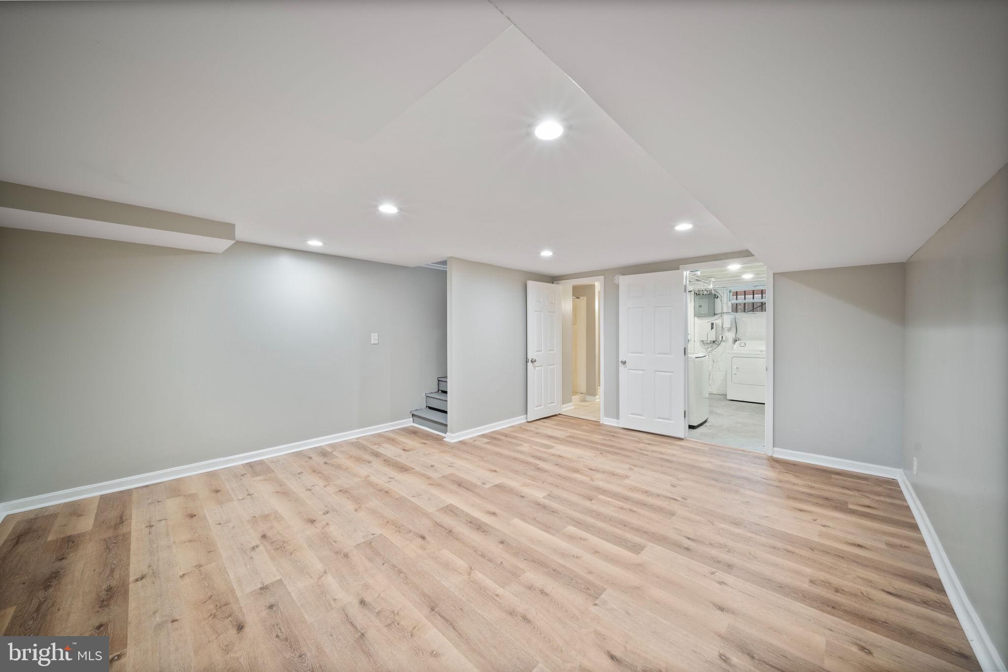 MIDDLESEX - Residential