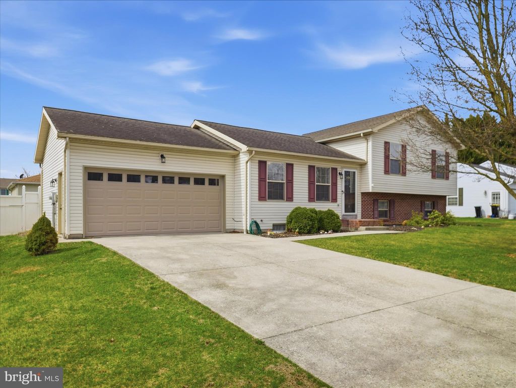 Photo of 1678 Beech Lane, HANOVER, PA 17331 (MLS # PAYK2098824)