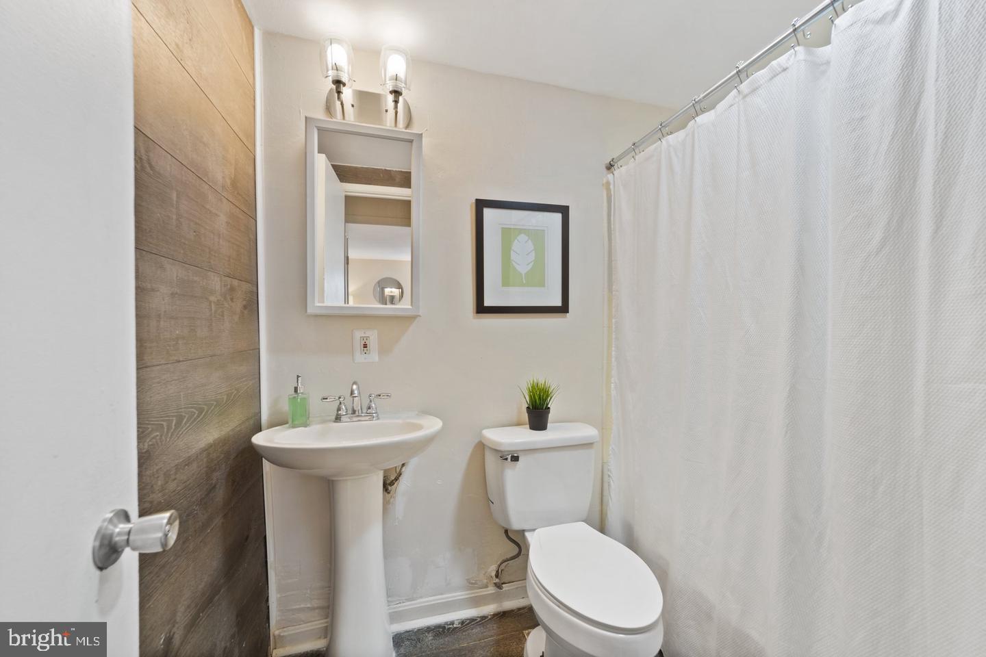 HOLLY HILL CONDOMINIUMS - Residential