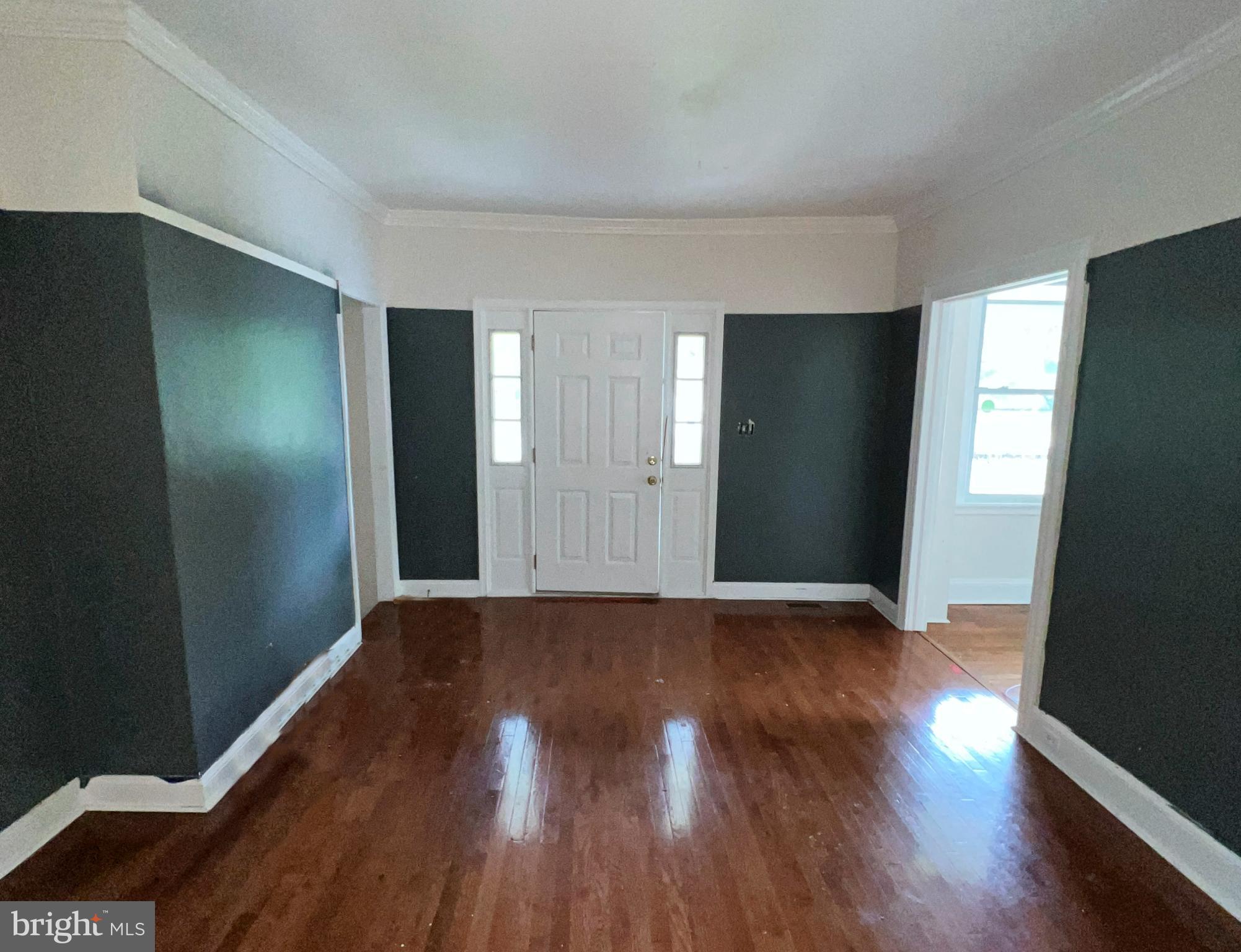TEN HILLS - Residential