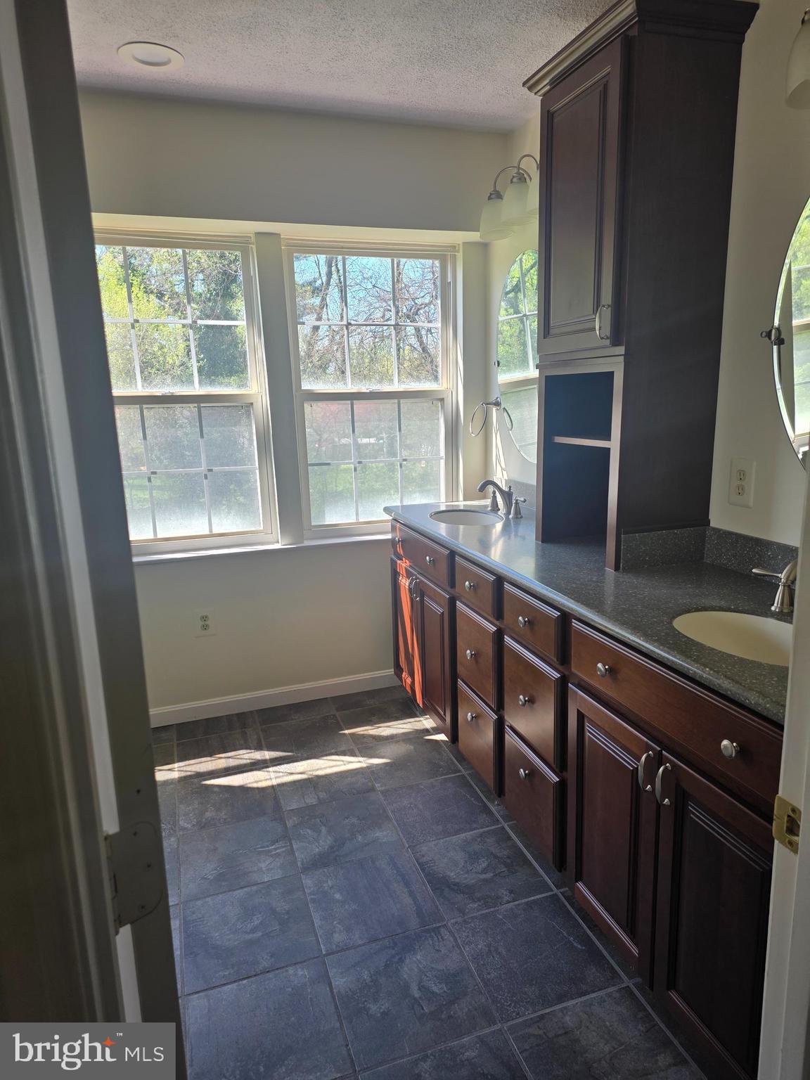 BATTLEFIELD ESTATES - Residential