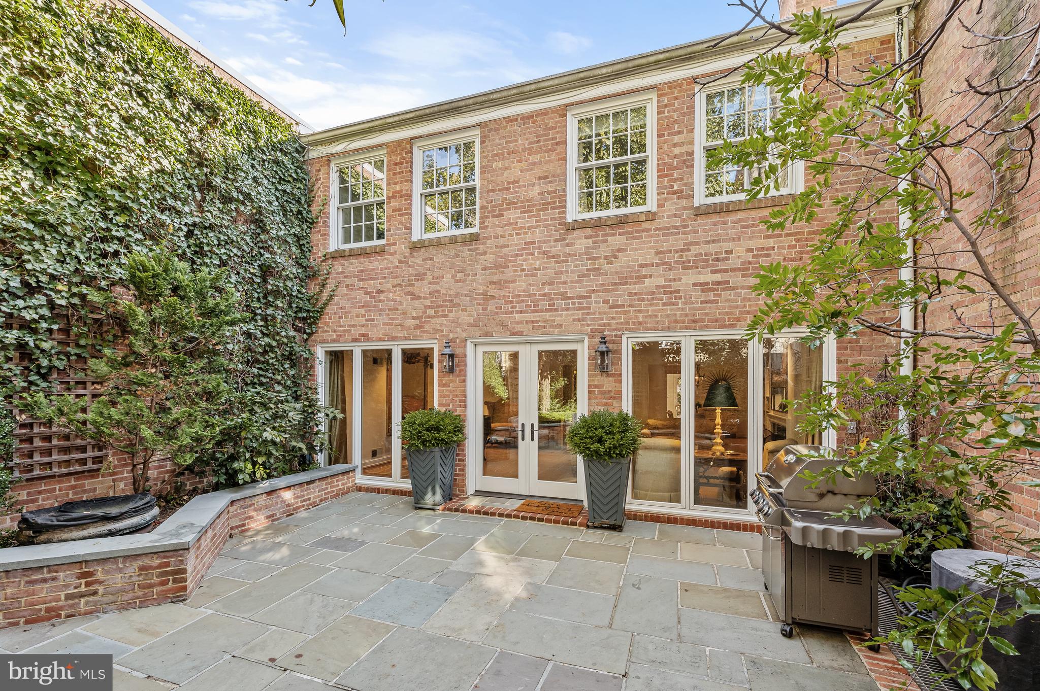 GEORGETOWN - Residential