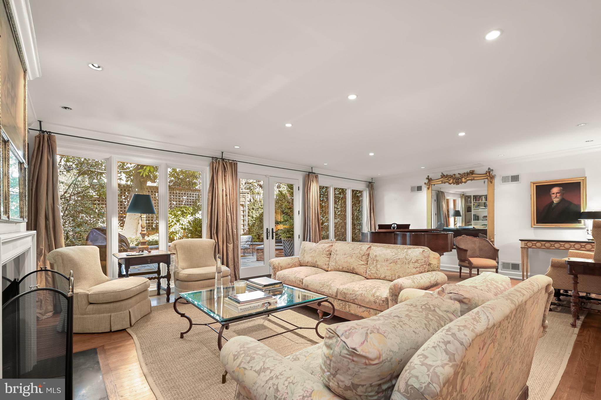 GEORGETOWN - Residential