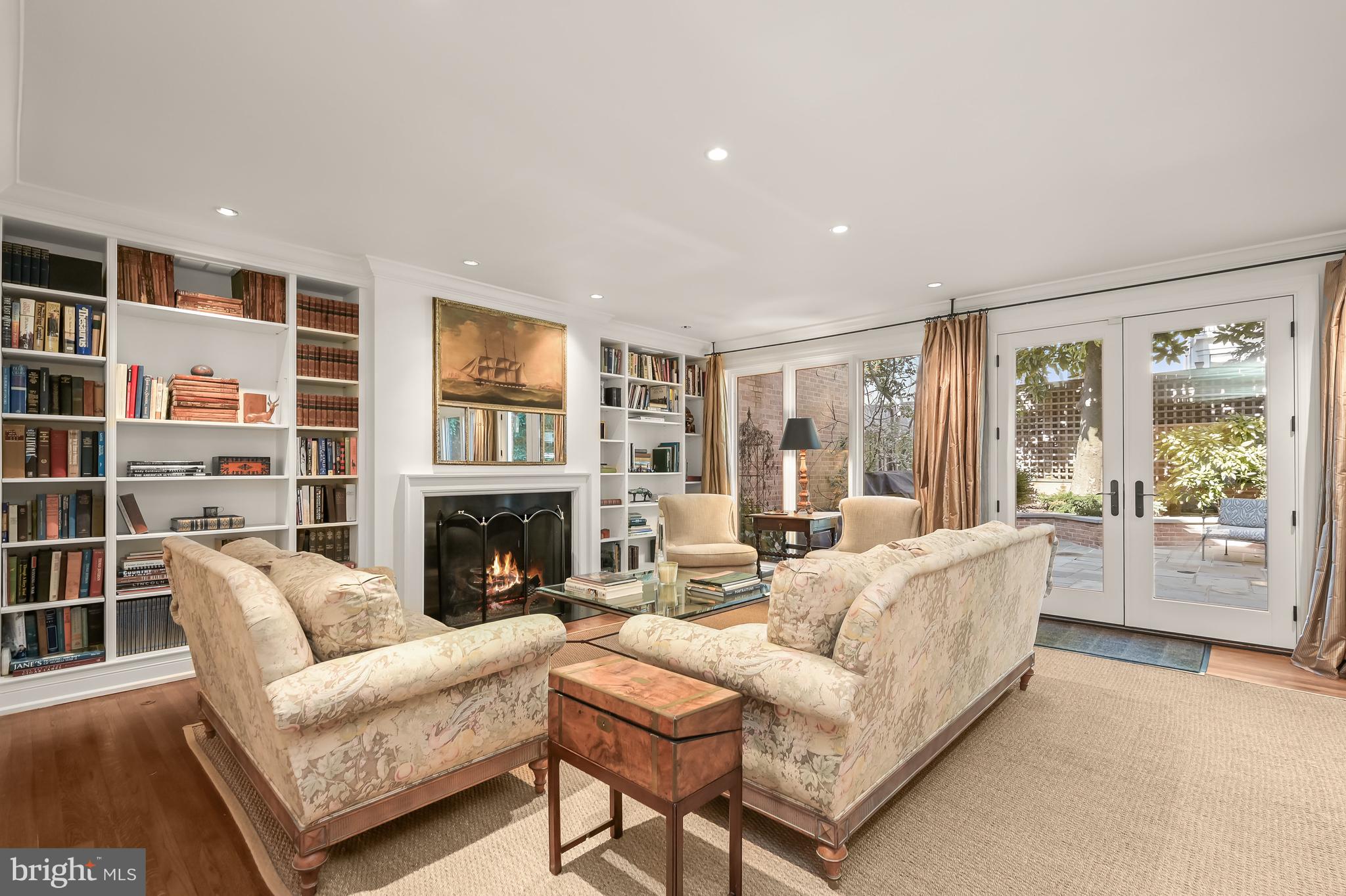 GEORGETOWN - Residential