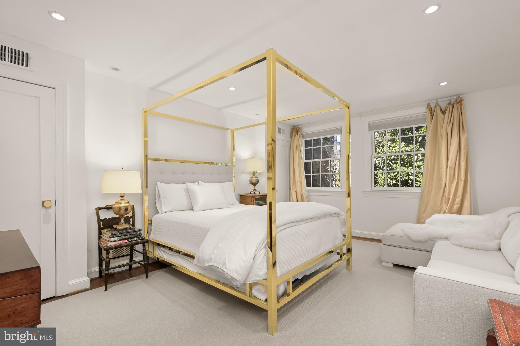 GEORGETOWN - Residential