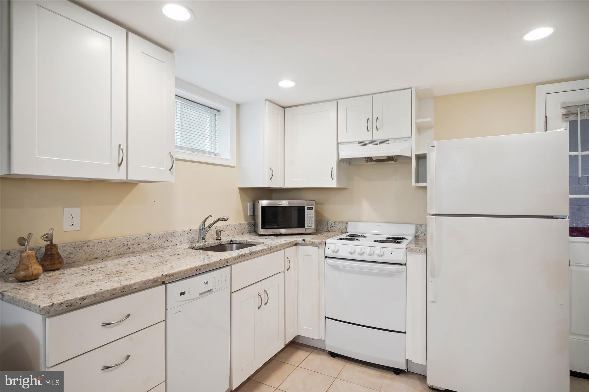 CARROLL KNOLLS - Residential