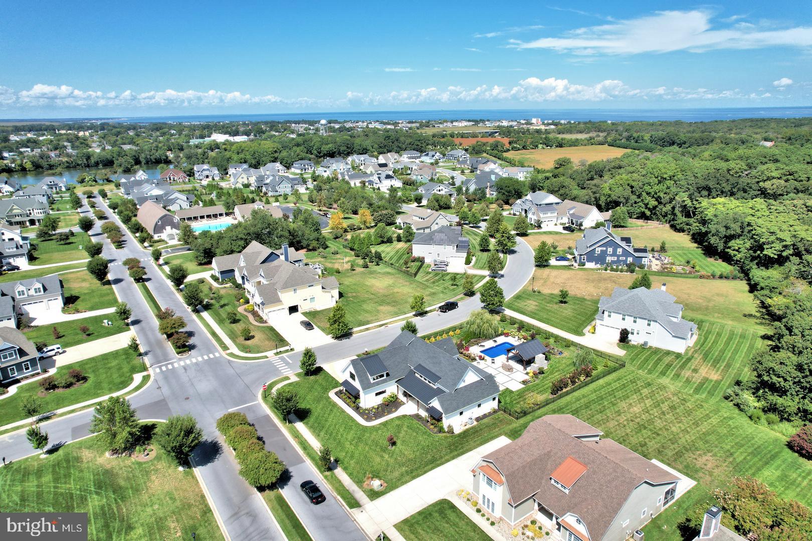 SHOWFIELD - Residential