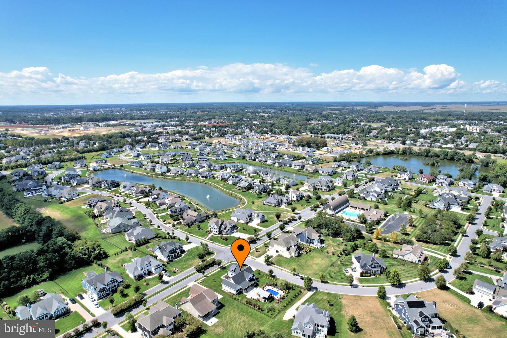 SHOWFIELD - Residential