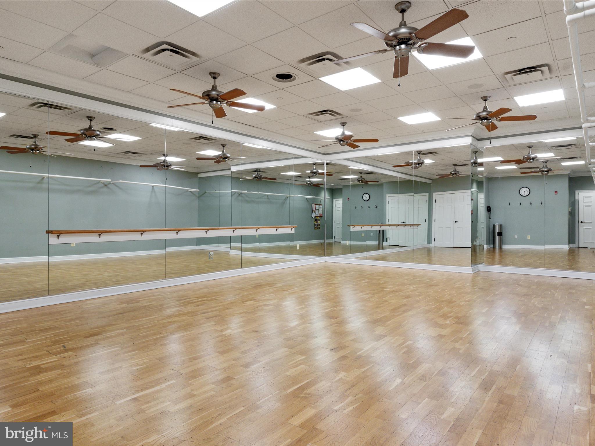 REGENCY AT DOMINION VALLEY - Residential