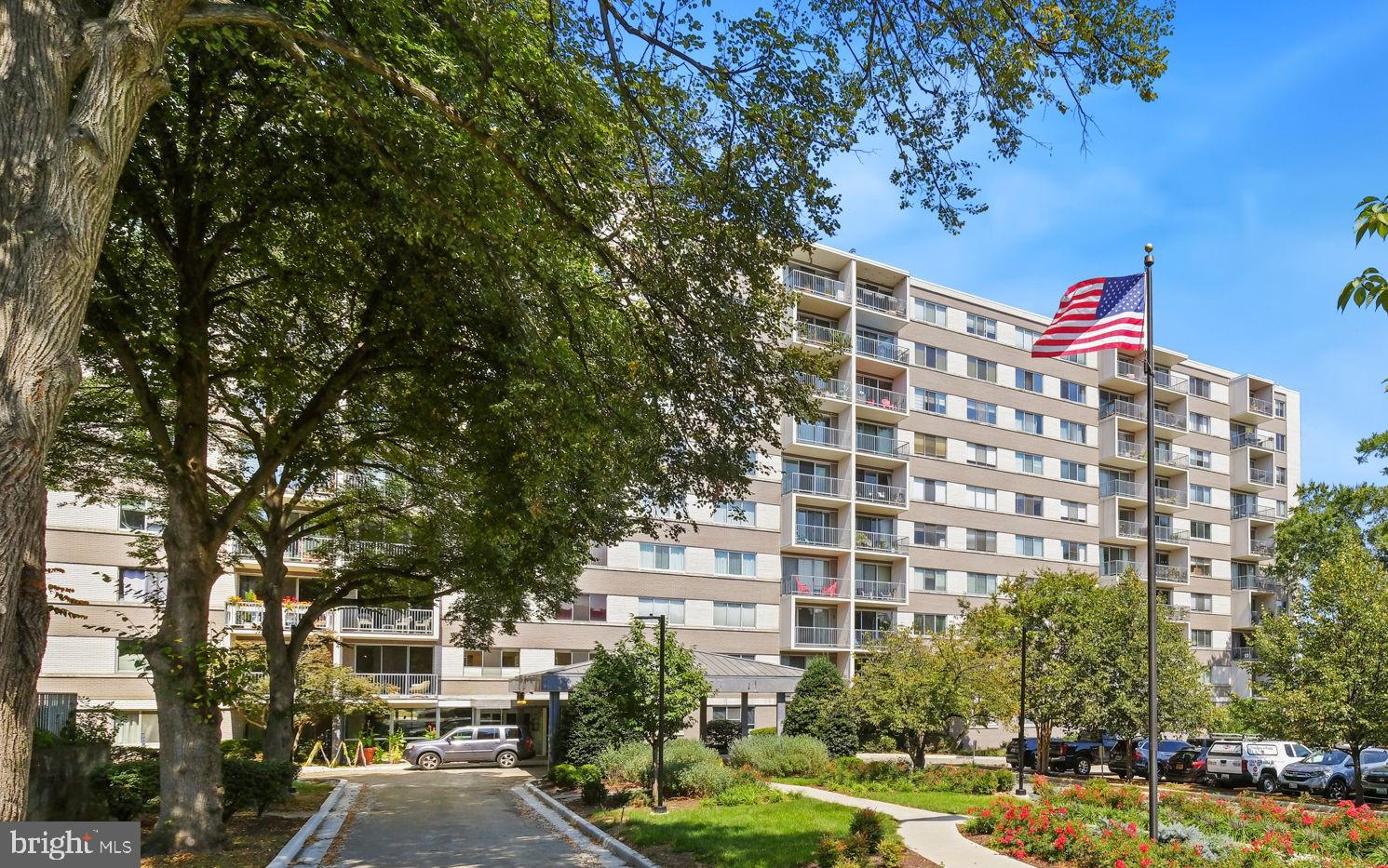 WHITEHALL - Residential