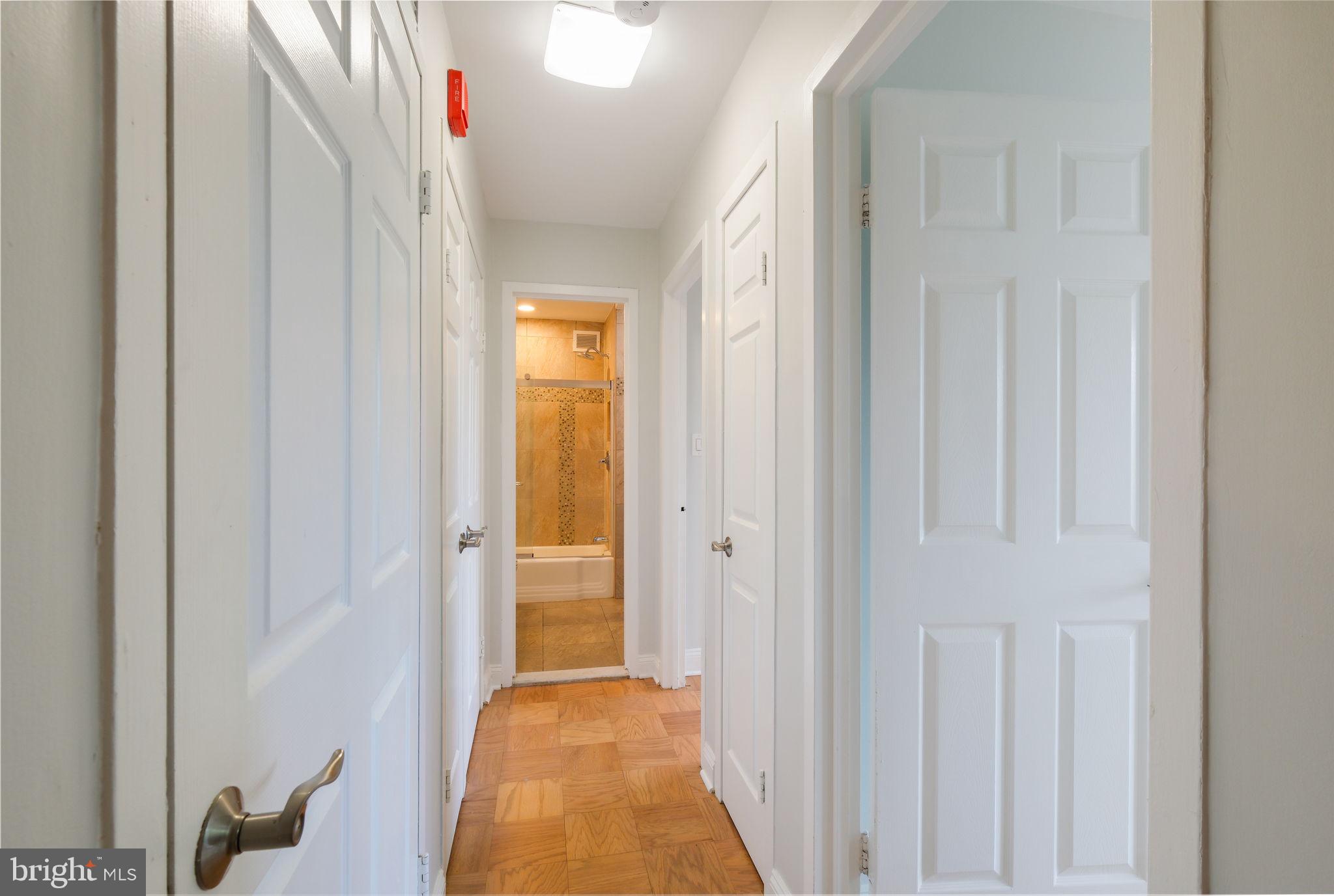 WHITEHALL - Residential