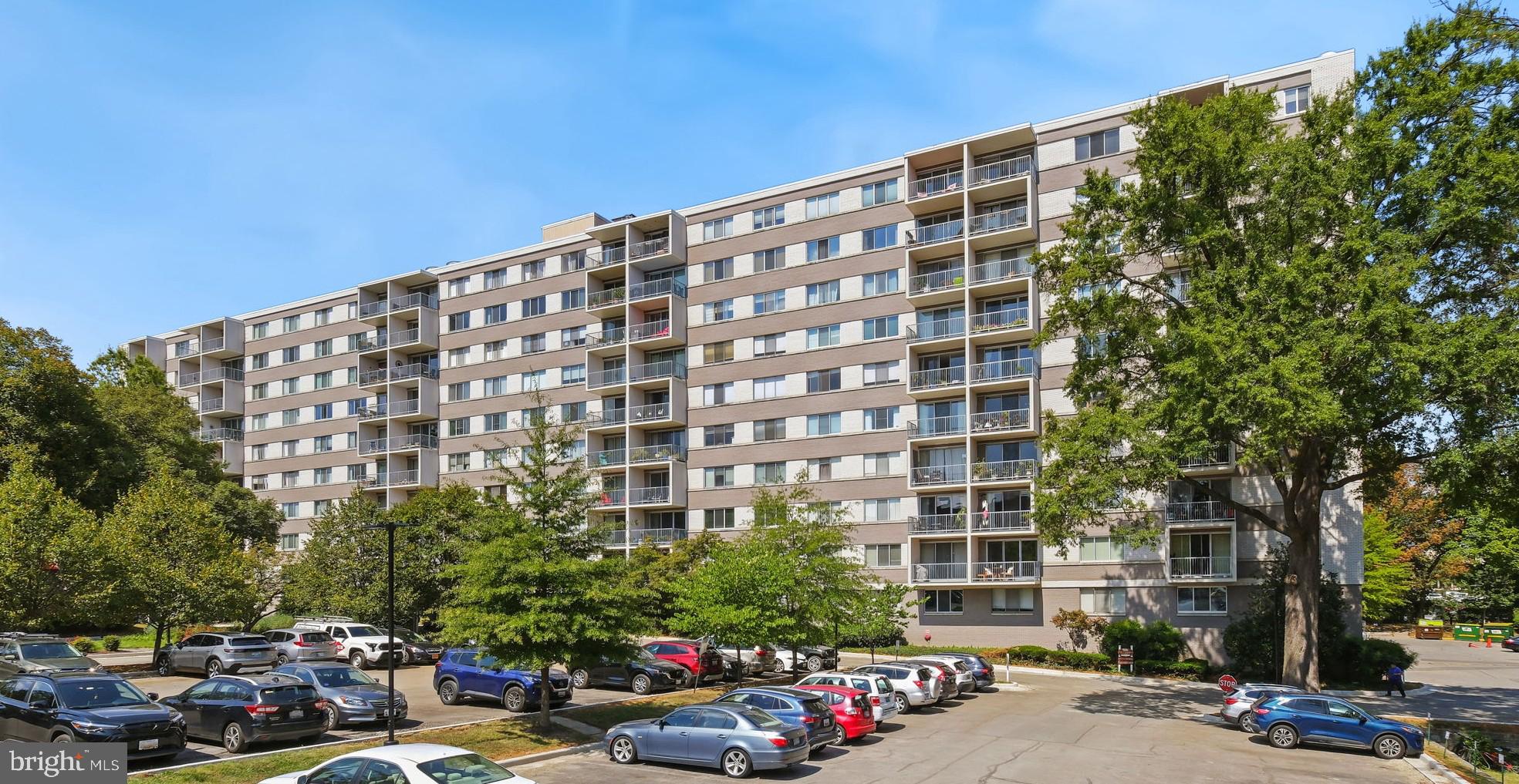 WHITEHALL - Residential