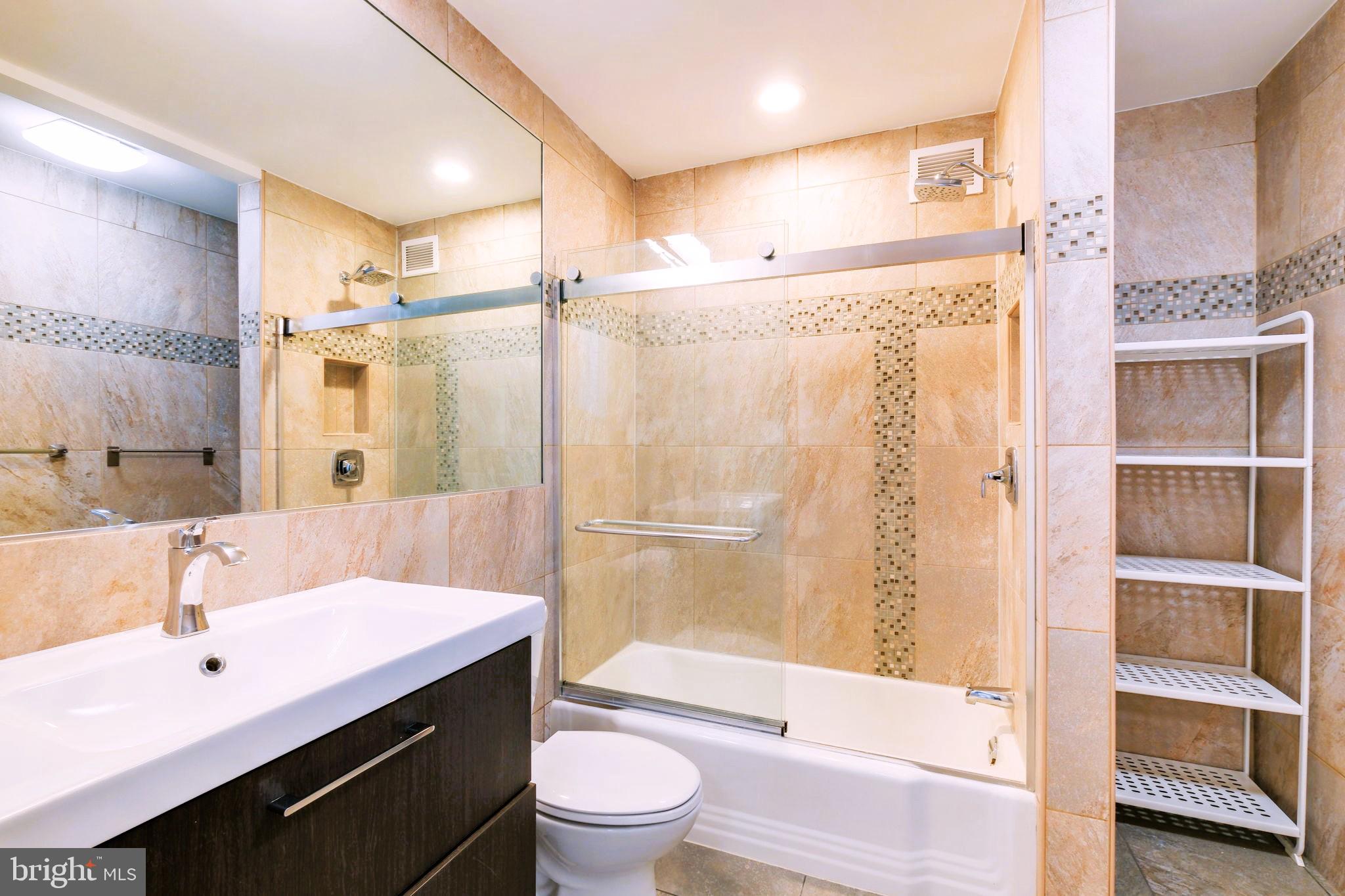 WHITEHALL - Residential