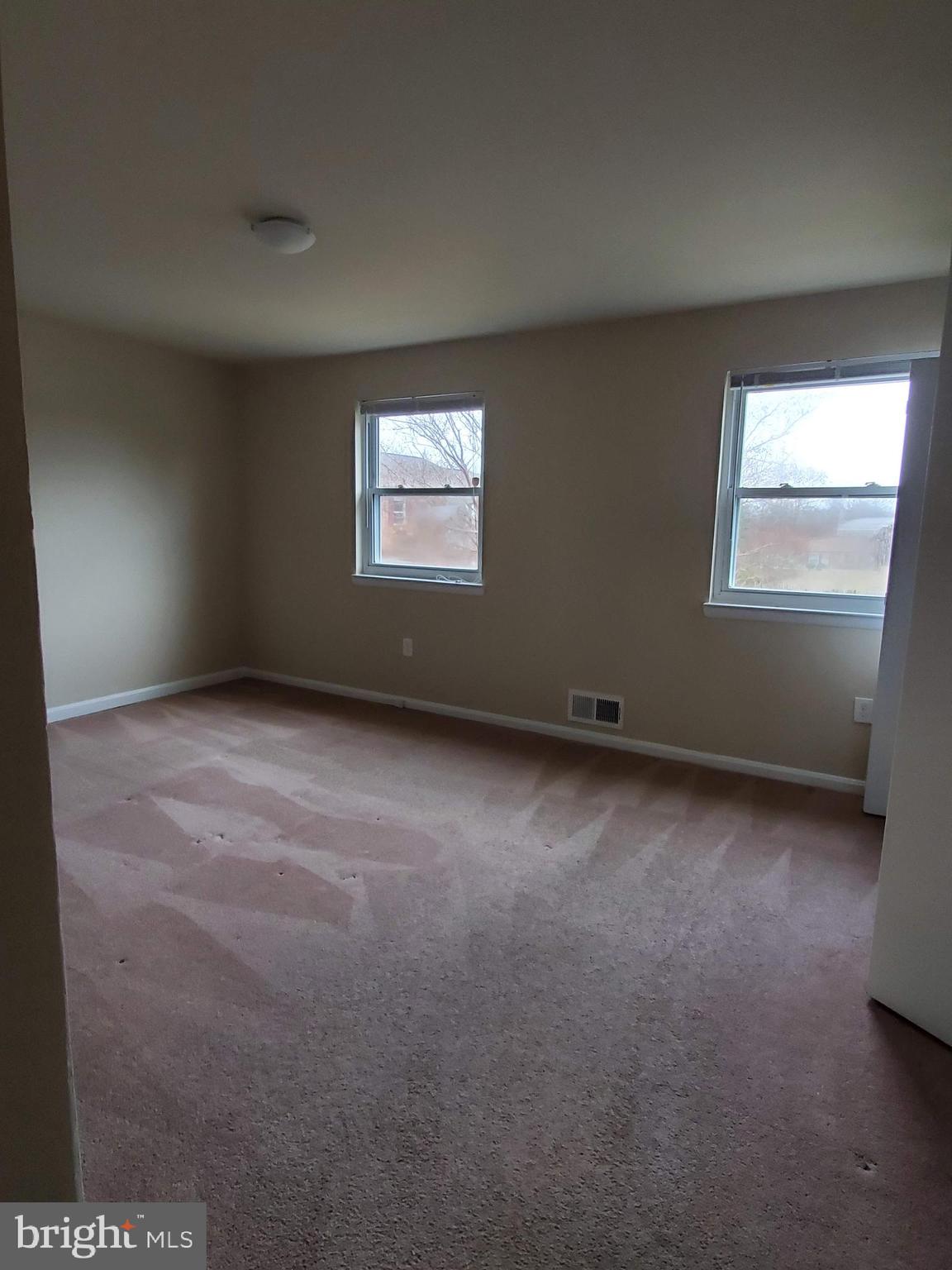 MONIKA COURTS - Residential Lease