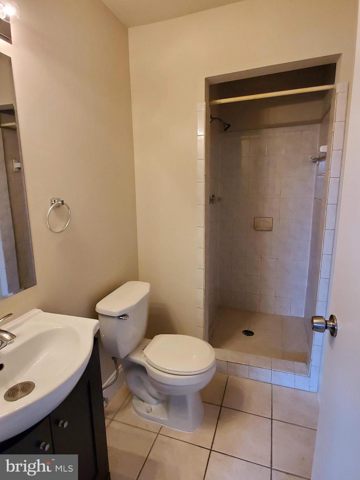 MONIKA COURTS - Residential Lease