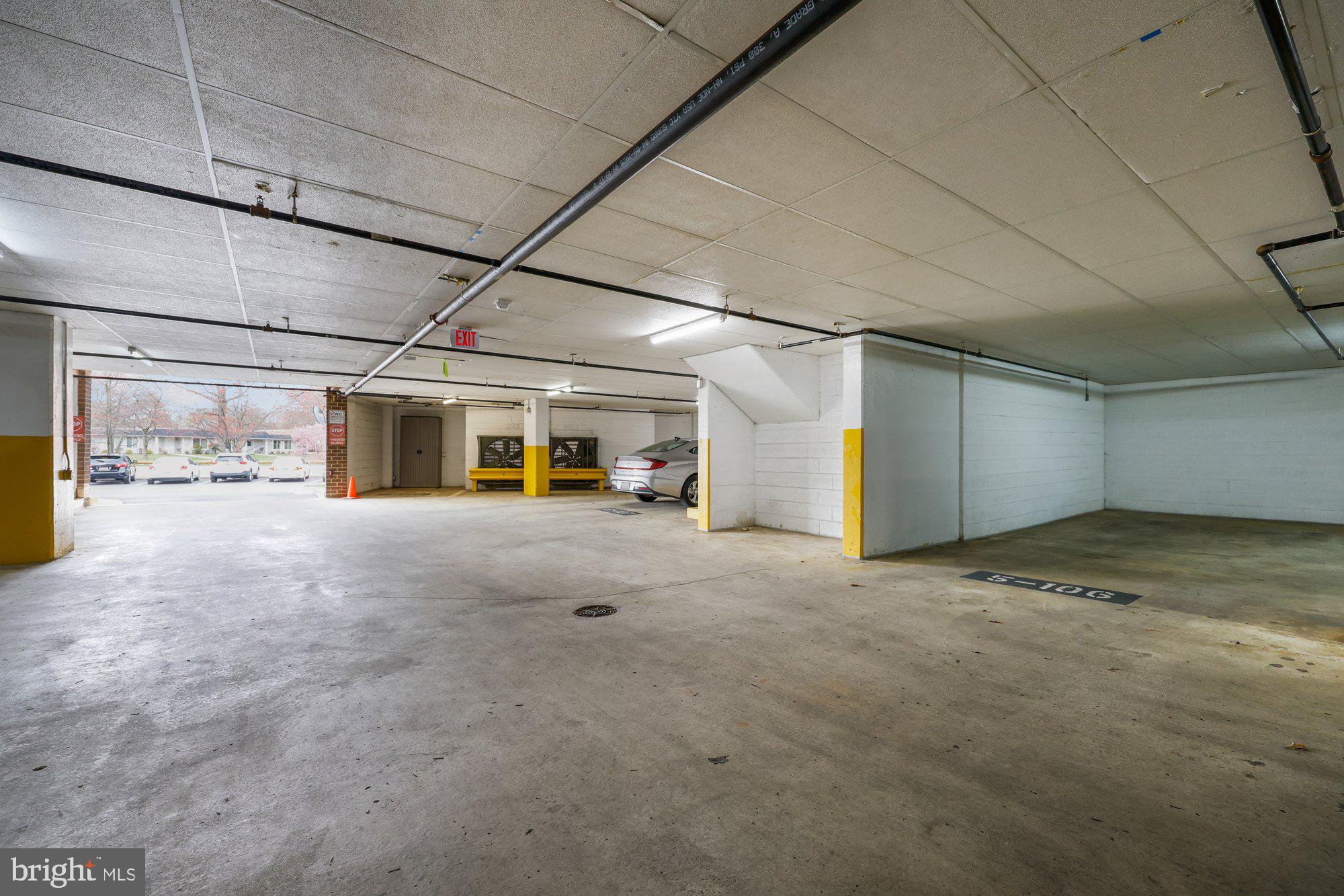 FAIRWAYS SOUTH - Residential