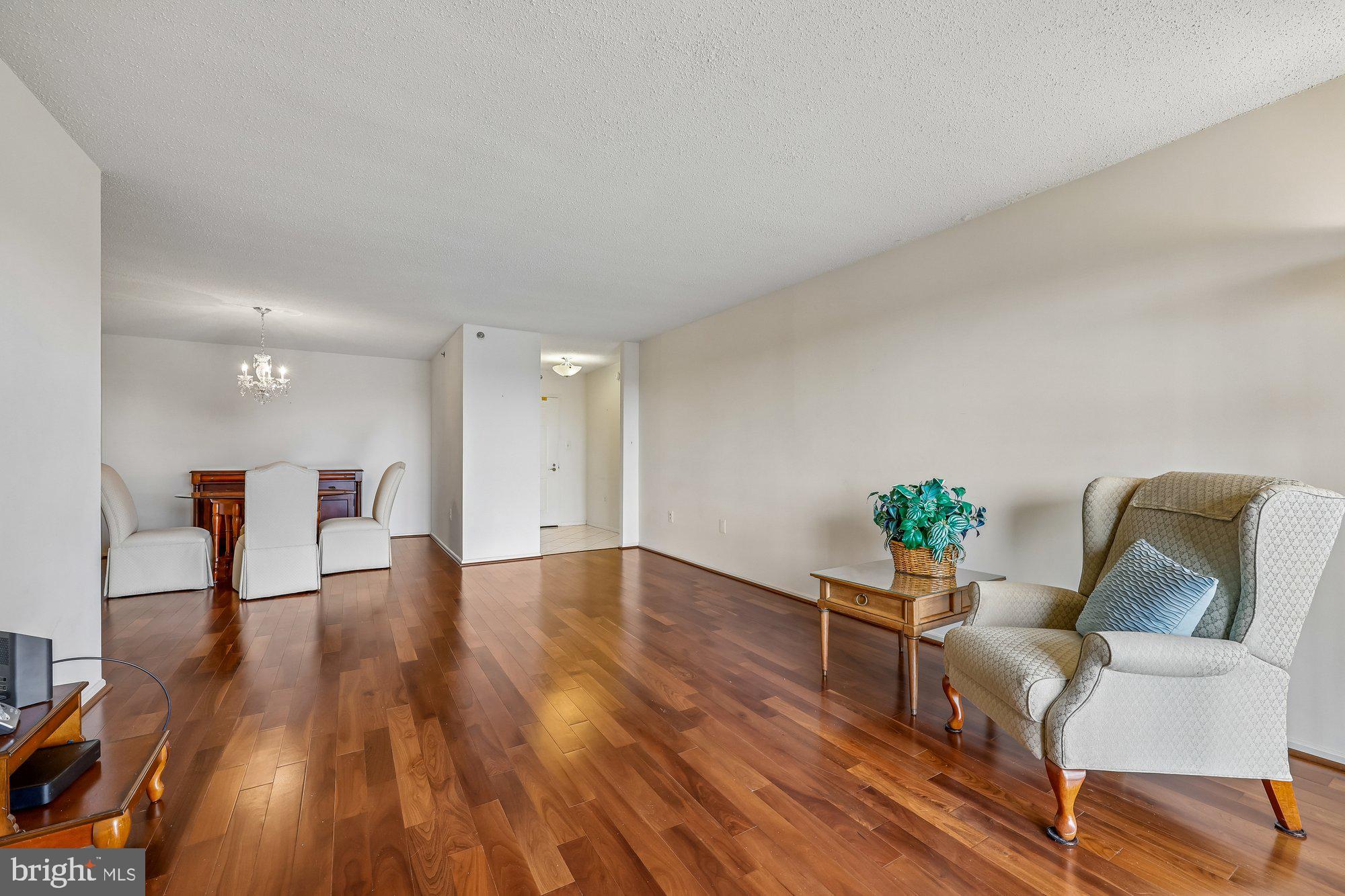 FAIRWAYS SOUTH - Residential