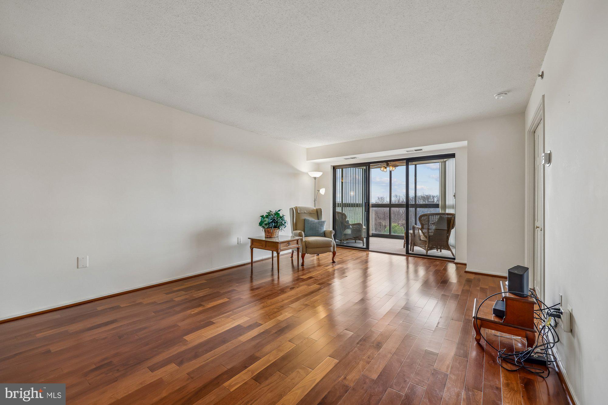 FAIRWAYS SOUTH - Residential