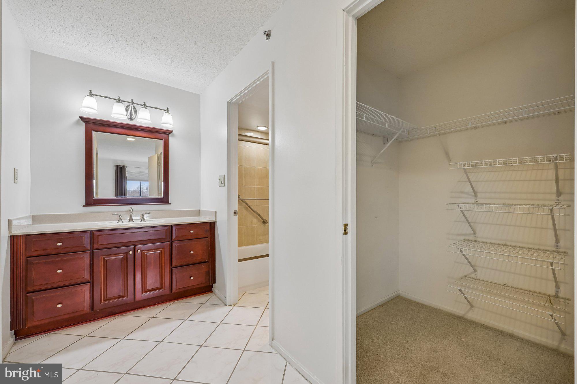 FAIRWAYS SOUTH - Residential