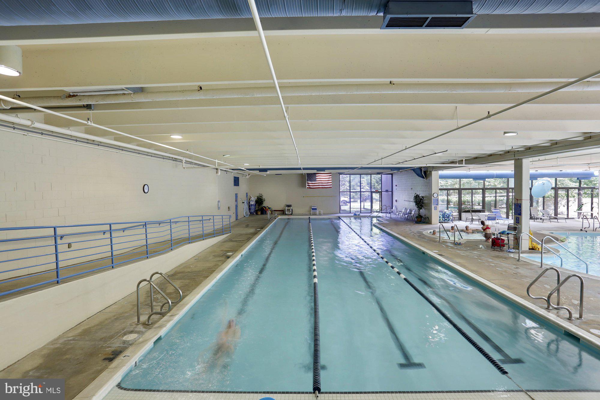 FAIRWAYS SOUTH - Residential