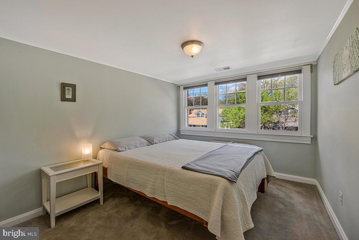 HYATTSVILLE HILLS - Residential