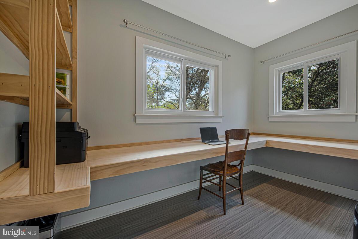 HYATTSVILLE HILLS - Residential