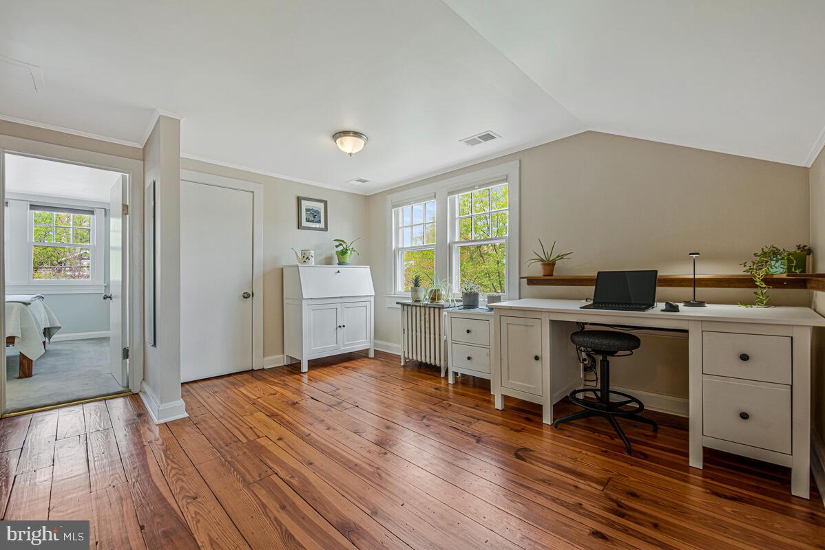 HYATTSVILLE HILLS - Residential