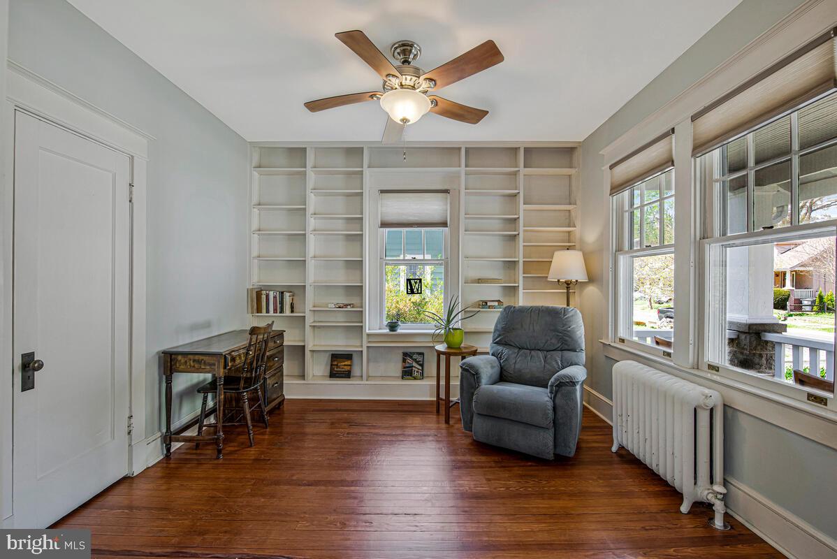 HYATTSVILLE HILLS - Residential