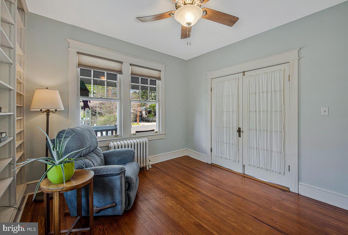 HYATTSVILLE HILLS - Residential