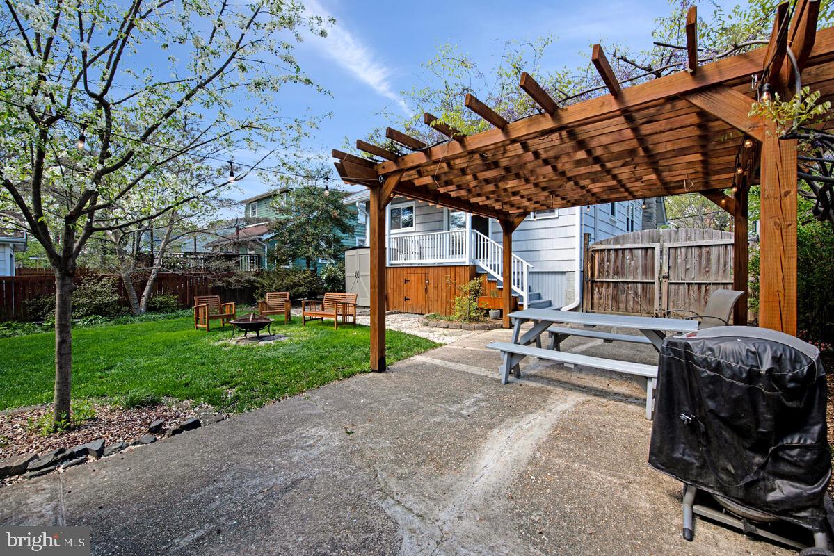 HYATTSVILLE HILLS - Residential