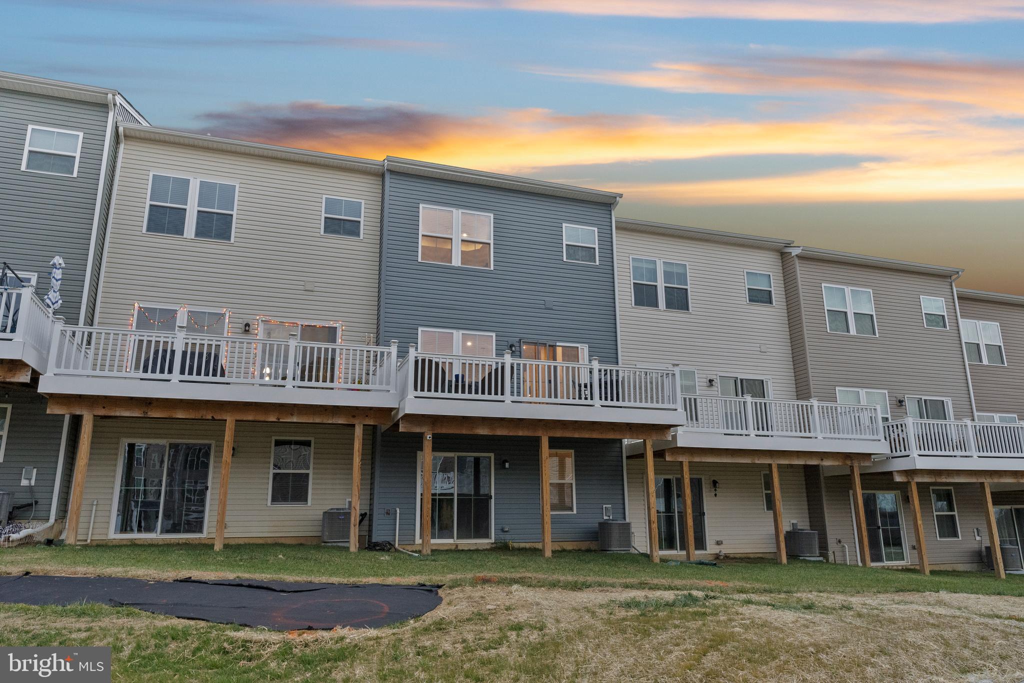 MAPLEVIEW - Residential