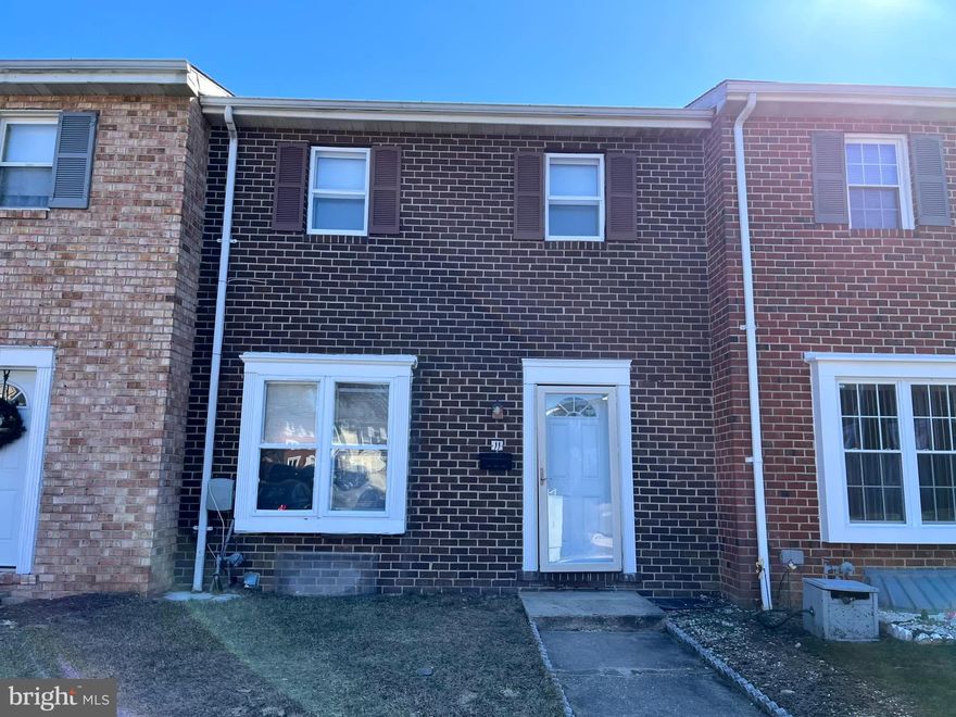 Charming home located in the community of Quail Meadows. This home has galley kitchen with stainless steel appliances. Separate dining area. Finished basement with an extra room and half bath.  Perfect for entertaining. Fenced in rear yard. Close to schools, shopping and transportation. Don't miss out on the opportunity to own this home!