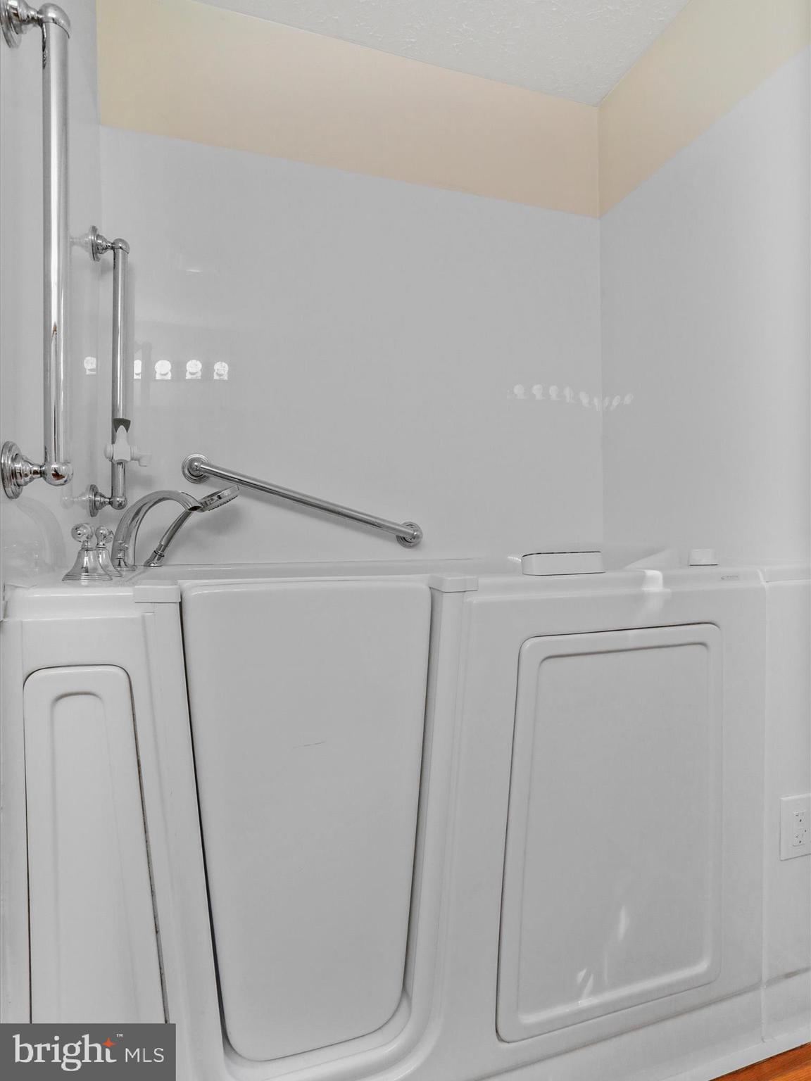 LITTLE CREEK - Residential