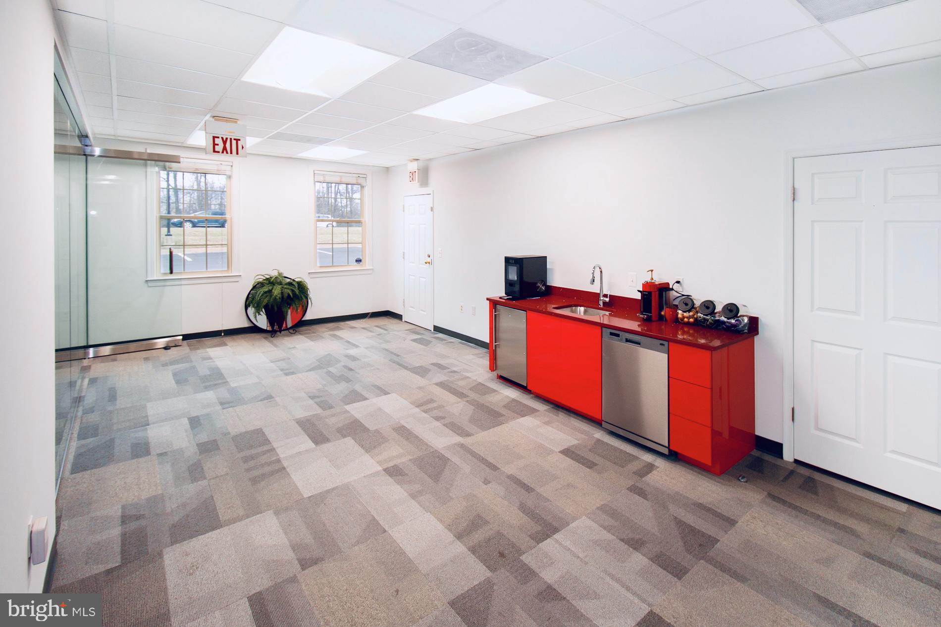 PATRIOT SQUARE - Commercial Lease