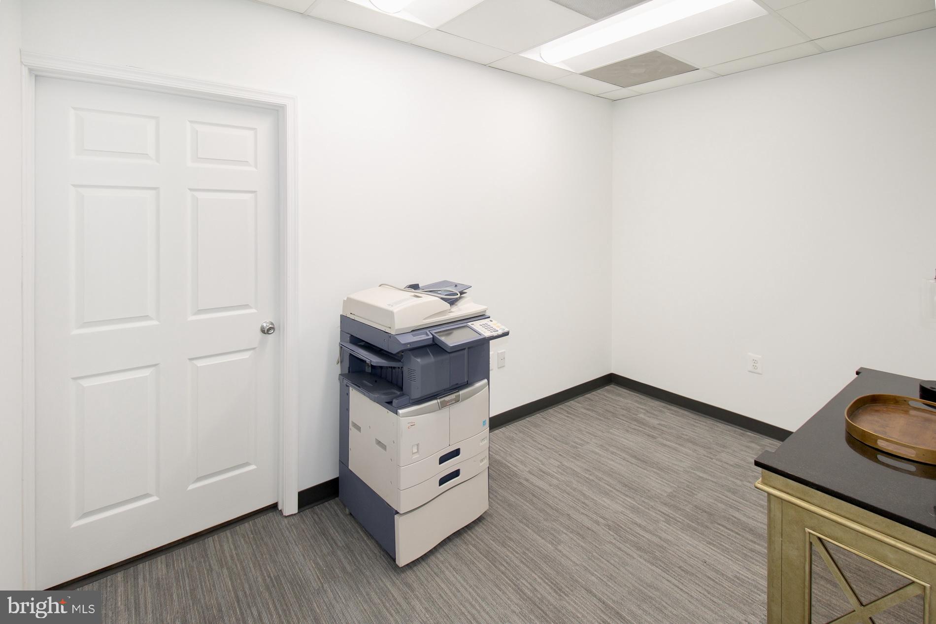 PATRIOT SQUARE - Commercial Lease