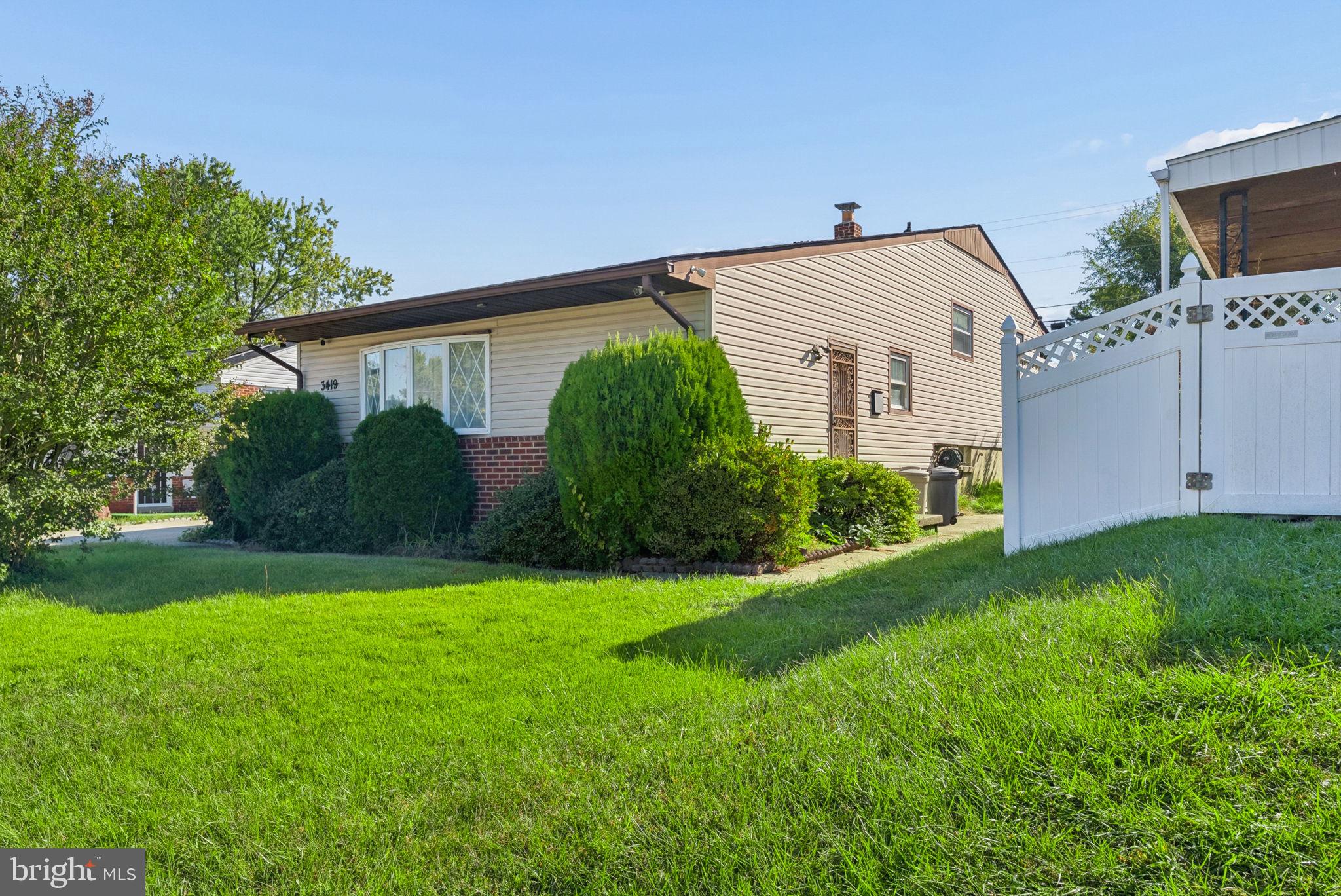 3419 YATARUBA DRIVE
